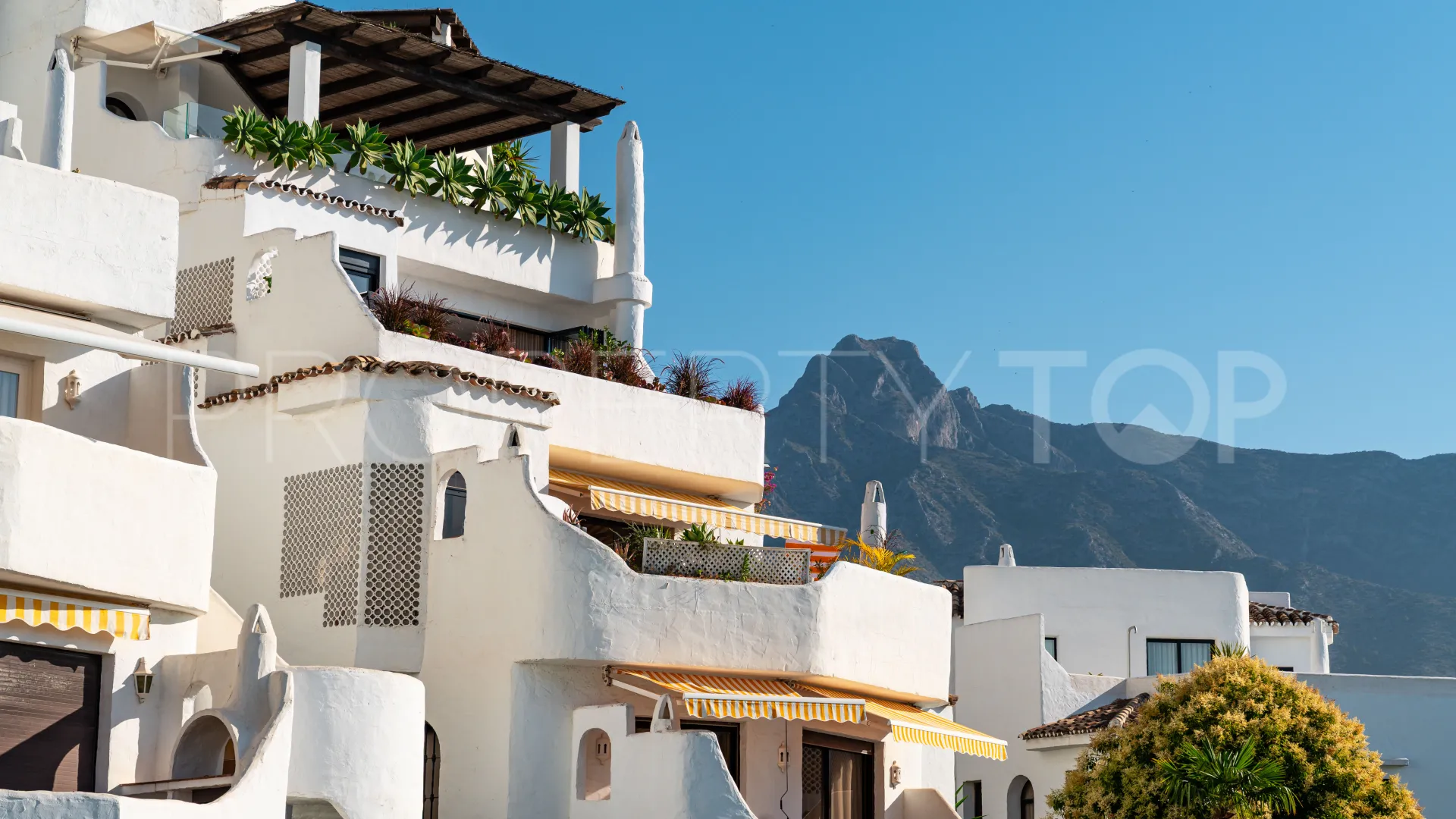 Apartamento a la venta de 3 dormitorios en Coto Real