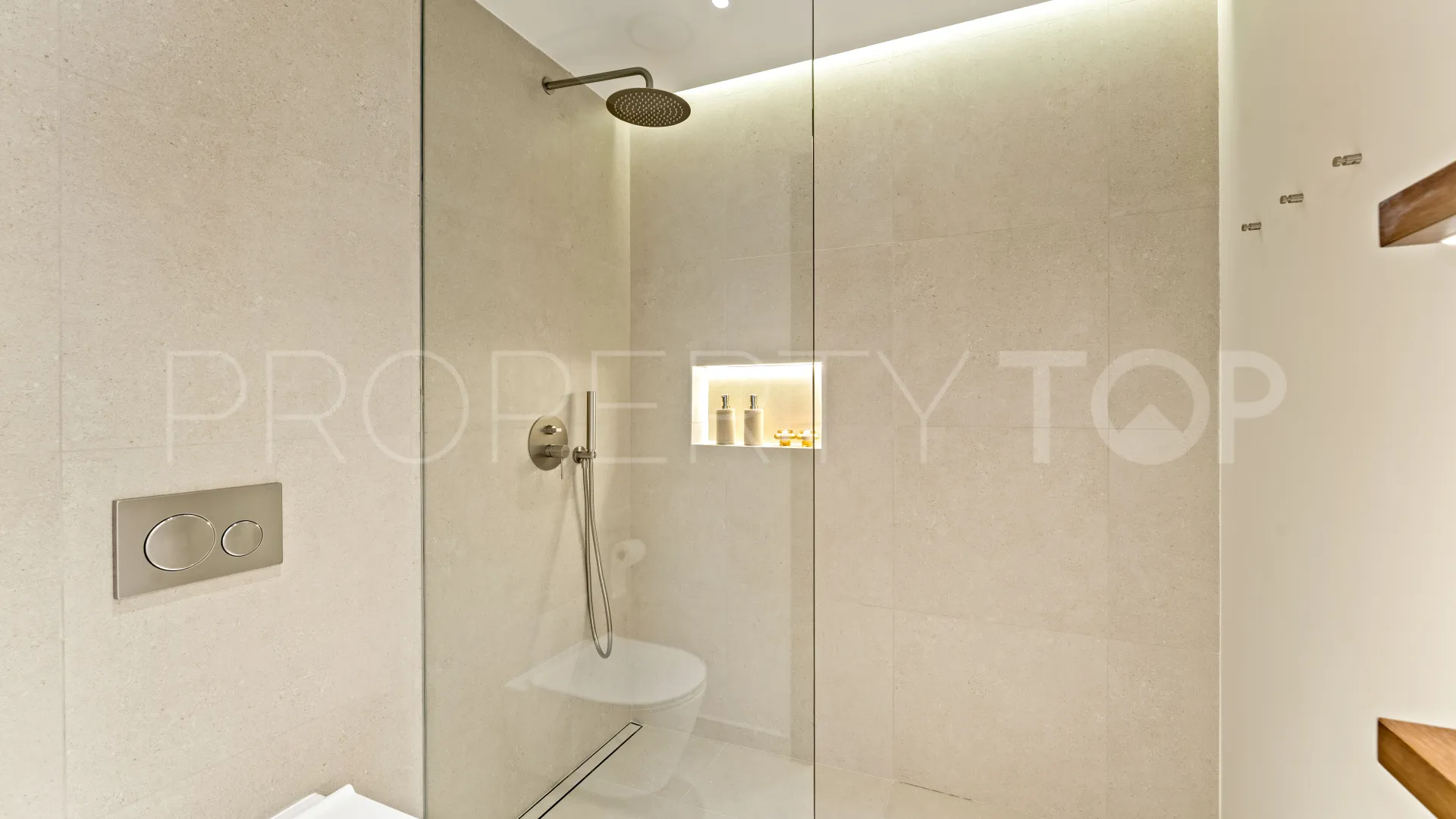 Apartamento a la venta de 3 dormitorios en Coto Real