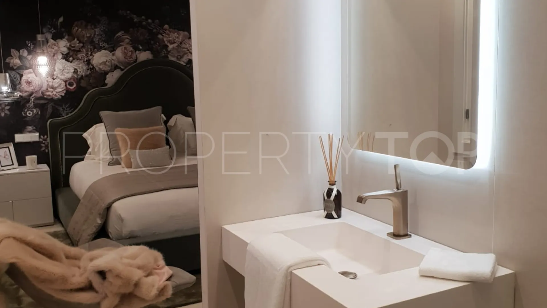 Apartment for sale in Puente Romano