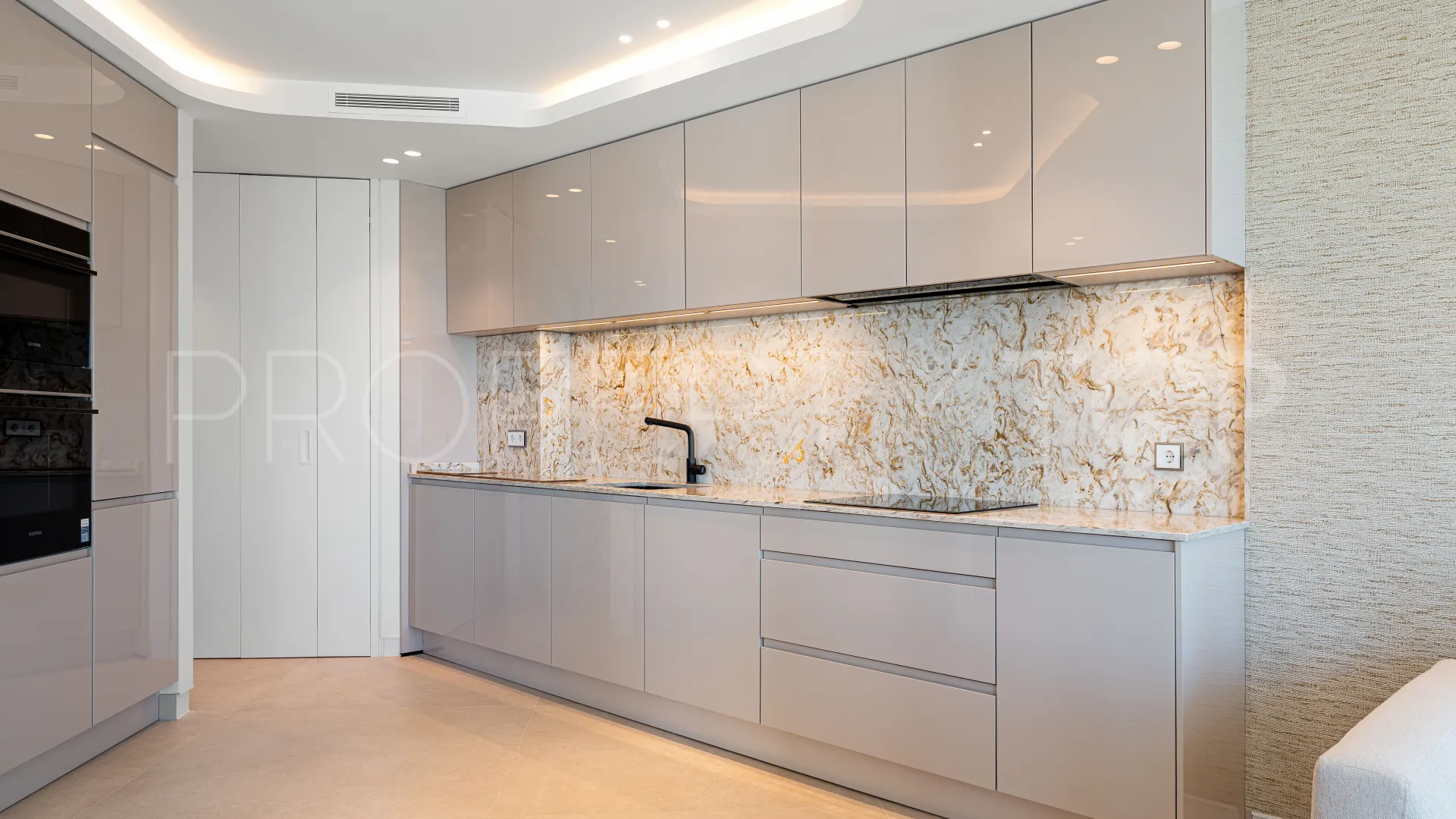 Duplex en venta en Marbella Centro con 3 dormitorios