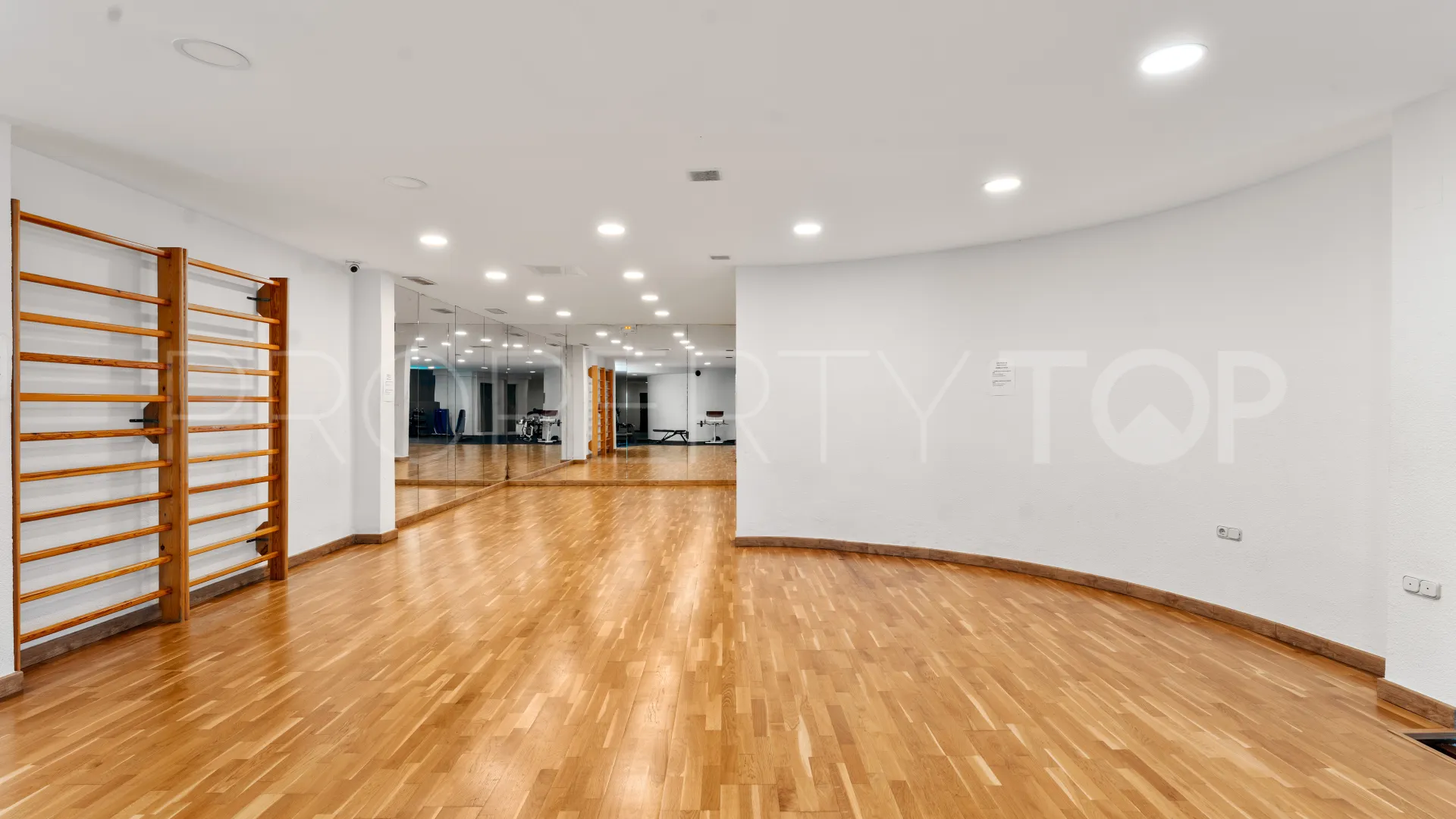 Duplex en venta en Marbella Centro con 3 dormitorios