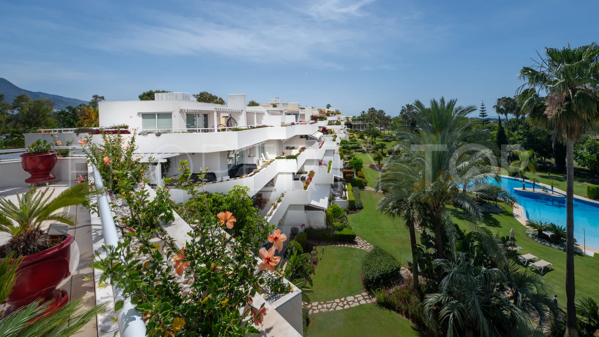 Buy duplex penthouse in Los Granados Golf with 4 bedrooms