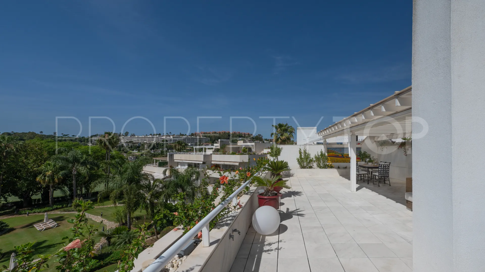 Buy duplex penthouse in Los Granados Golf with 4 bedrooms