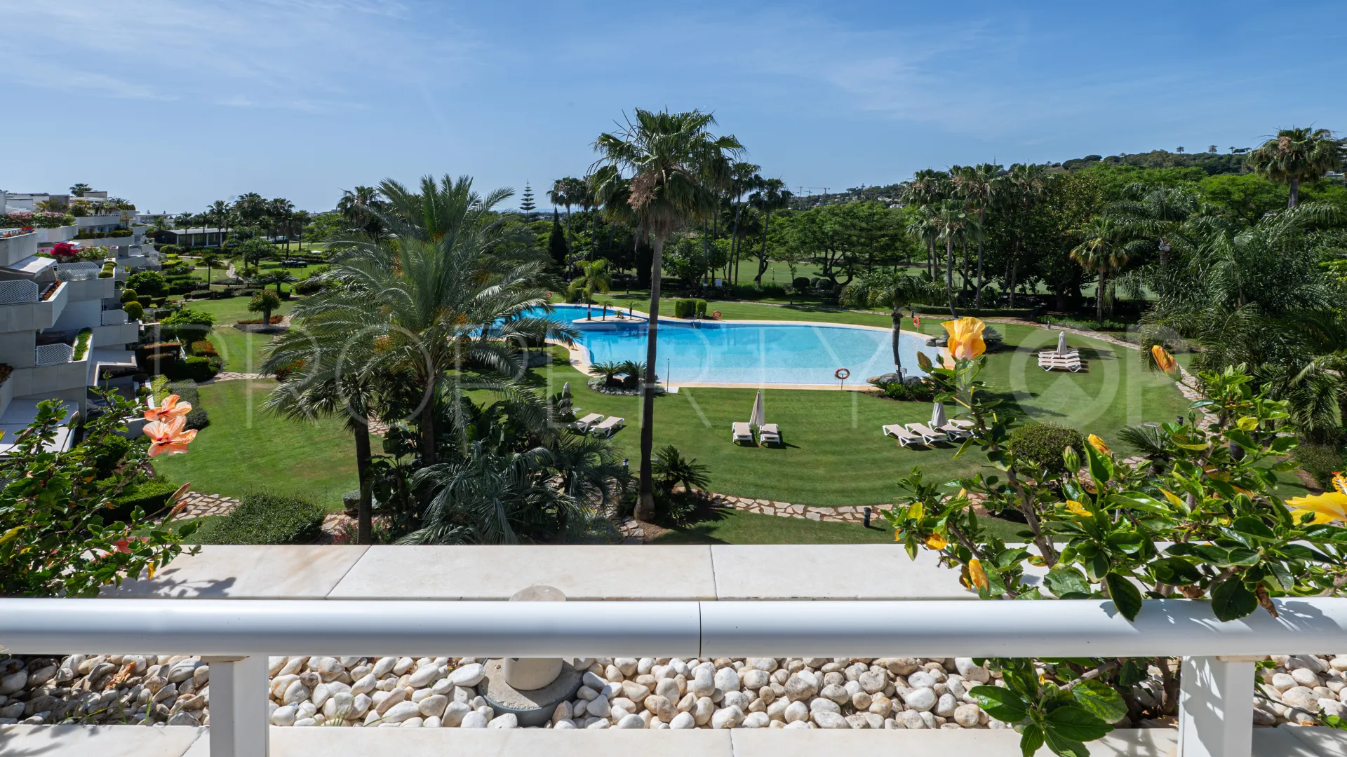 Buy duplex penthouse in Los Granados Golf with 4 bedrooms