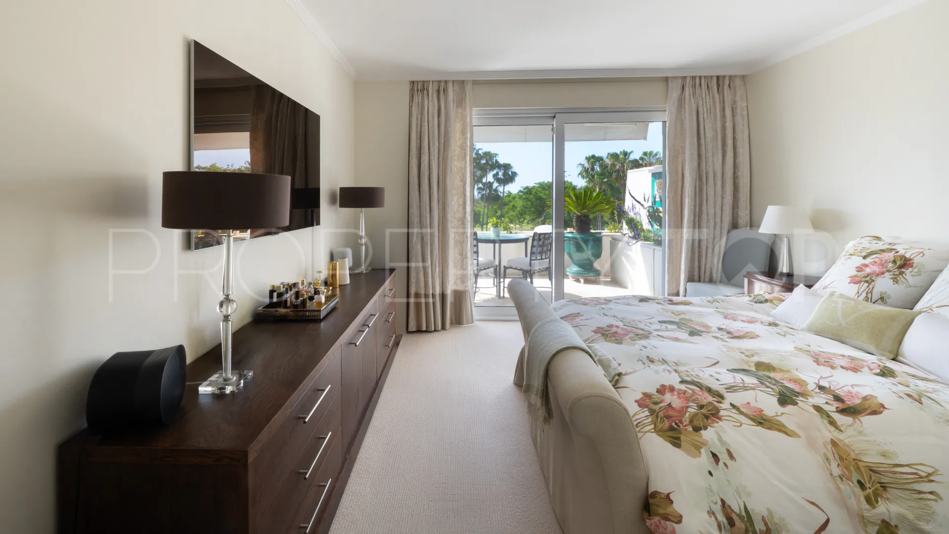 Buy duplex penthouse in Los Granados Golf with 4 bedrooms