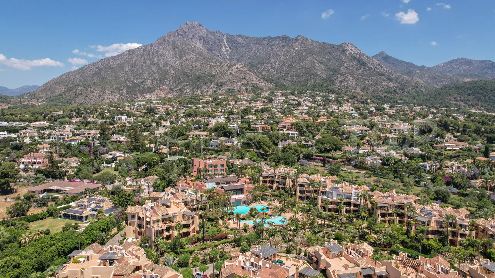 2 bedrooms apartment for sale in Mansion Club