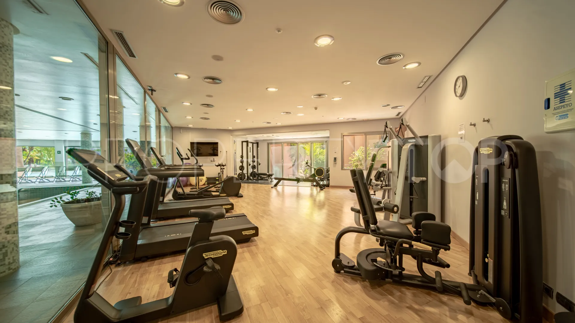 2 bedrooms apartment for sale in Mansion Club
