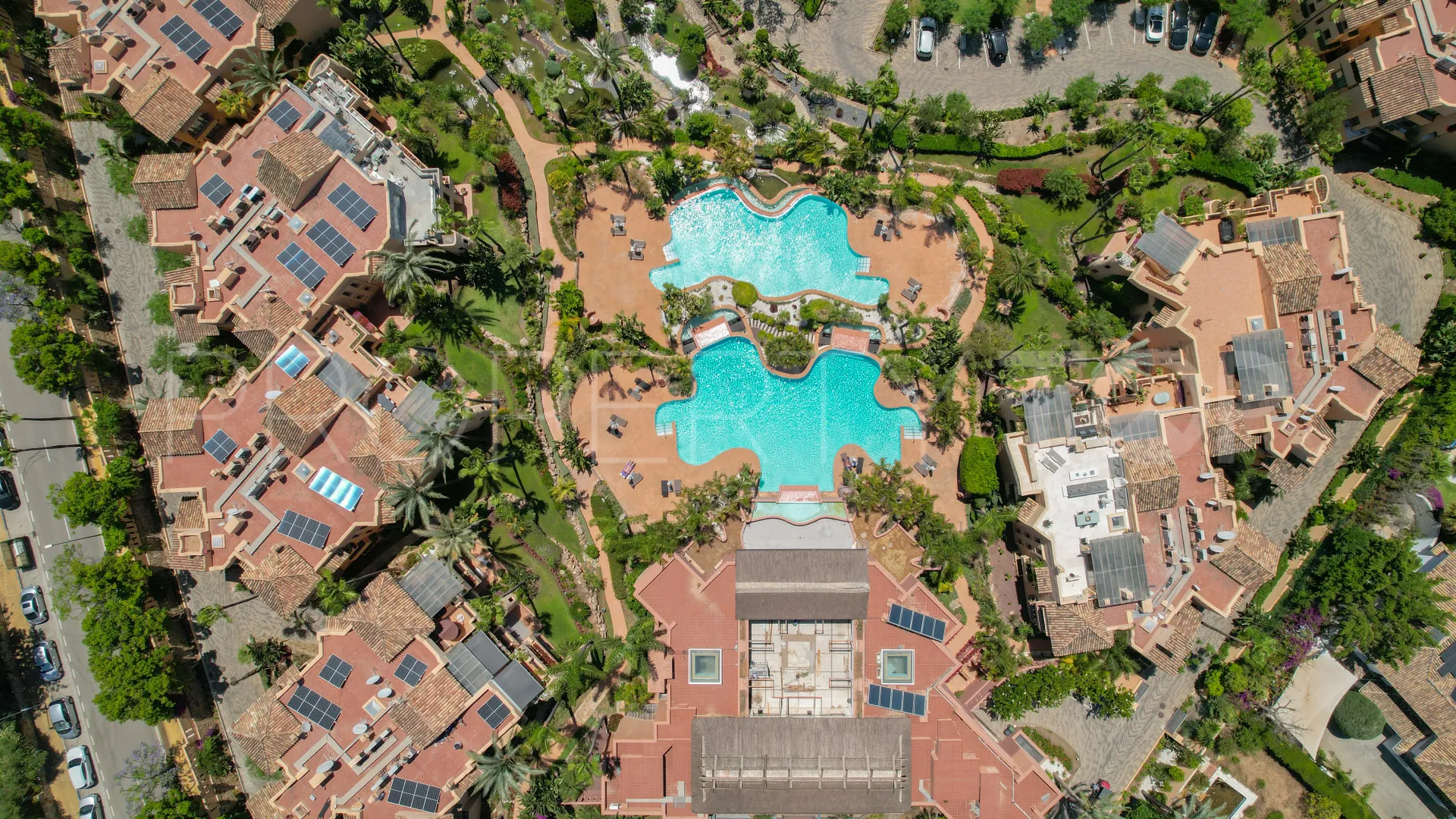 2 bedrooms apartment for sale in Mansion Club