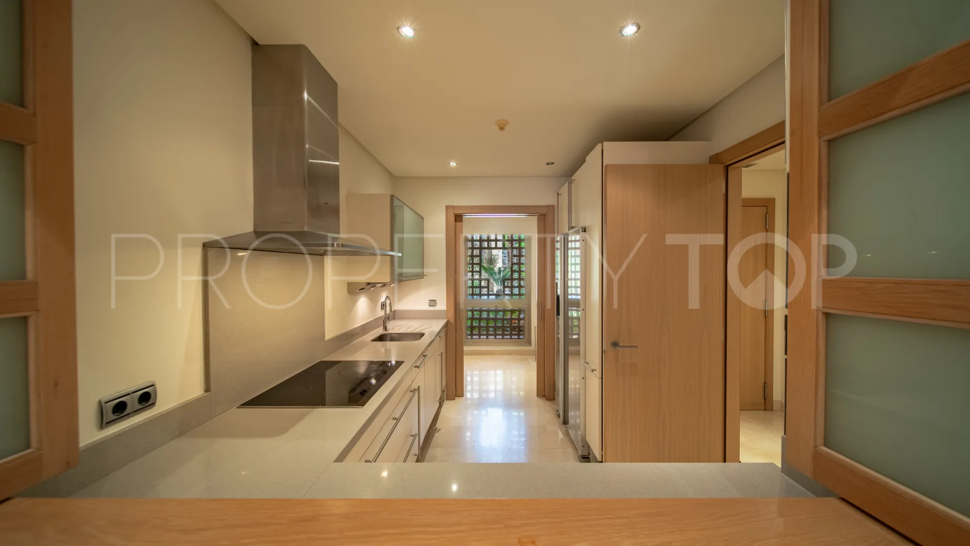 2 bedrooms apartment for sale in Mansion Club