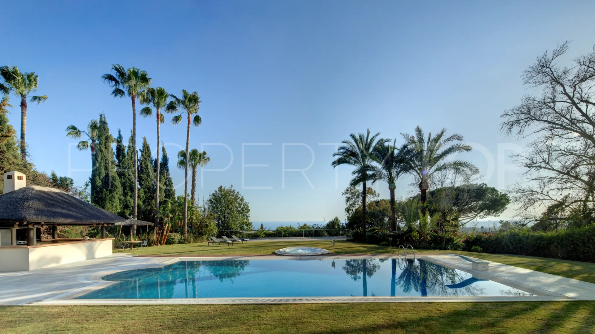 5 bedrooms villa for sale in Los Picos de Nagüeles
