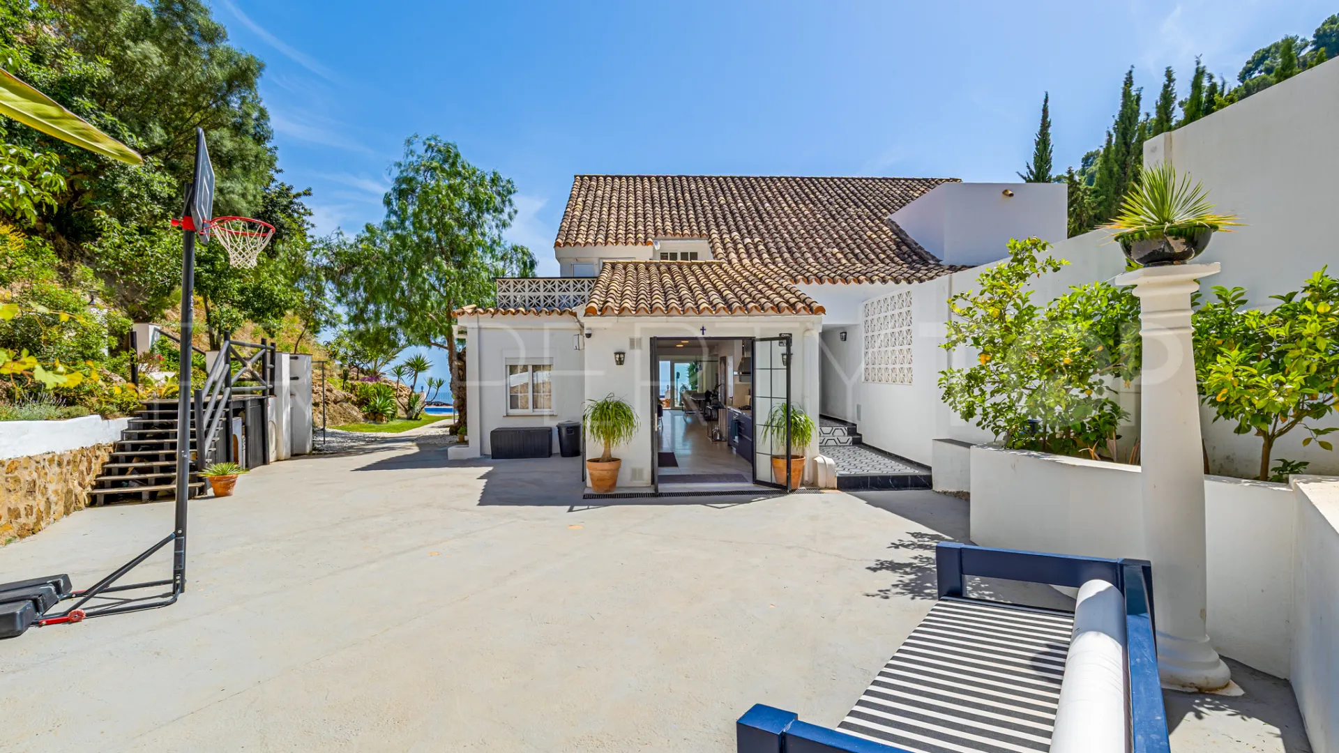 For sale semi detached villa in Palo Alto