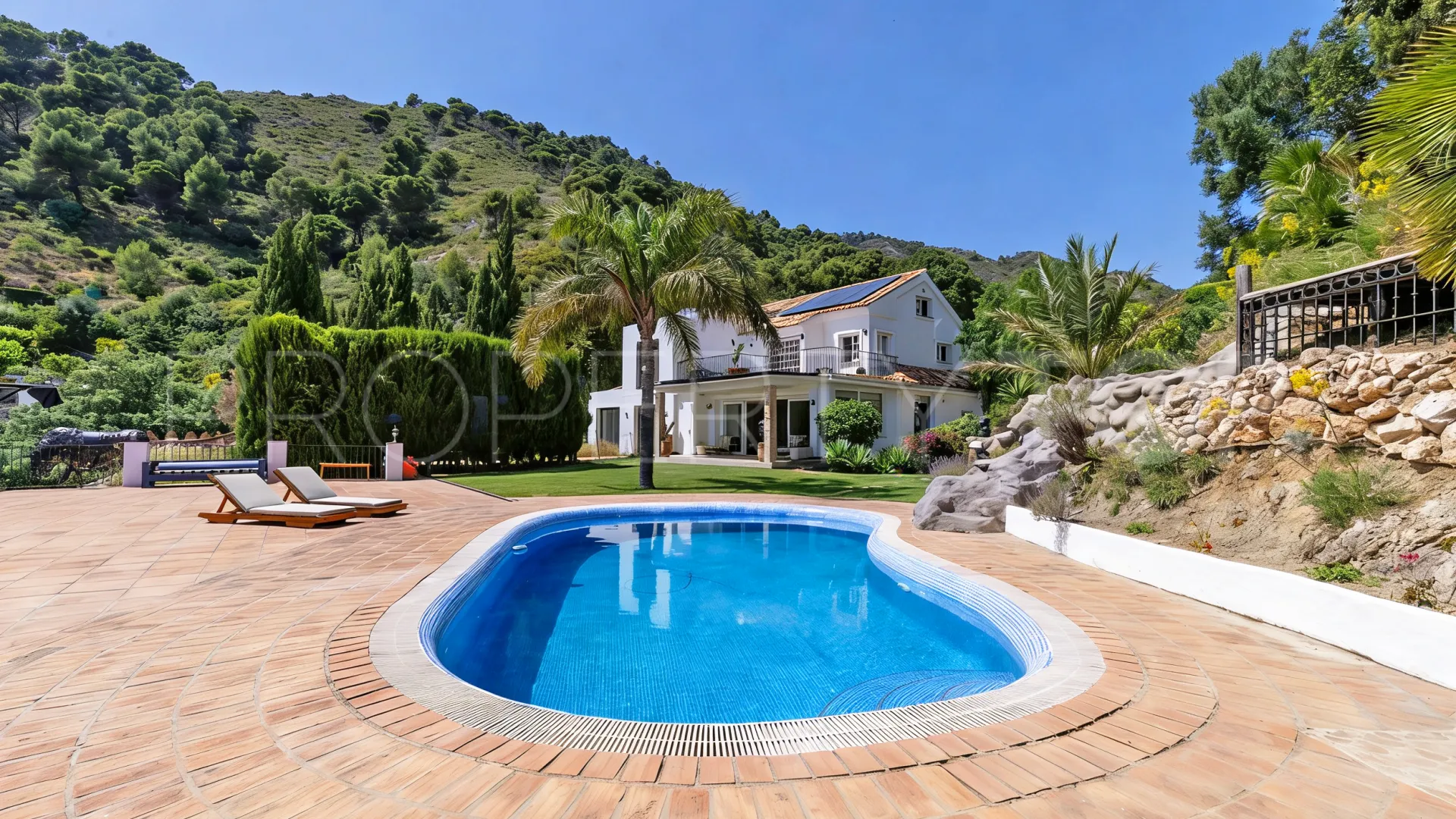 For sale semi detached villa in Palo Alto