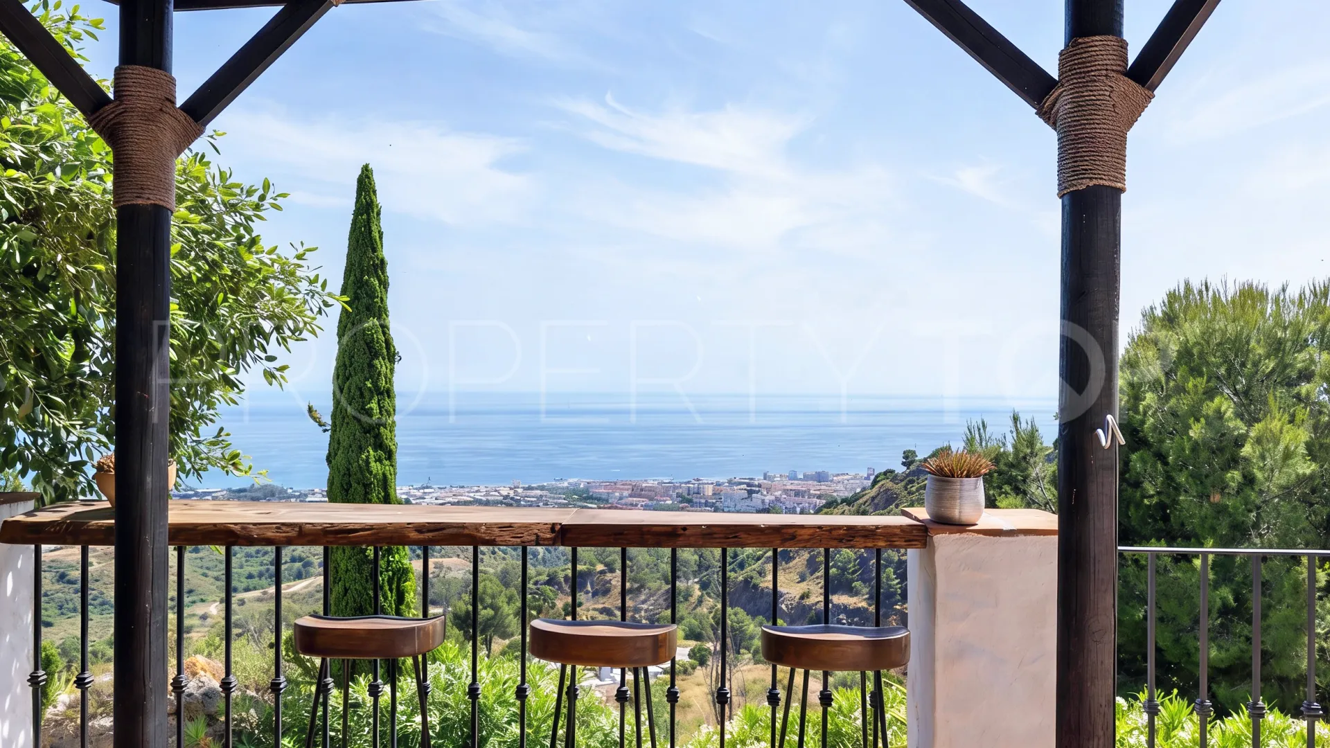 For sale semi detached villa in Palo Alto