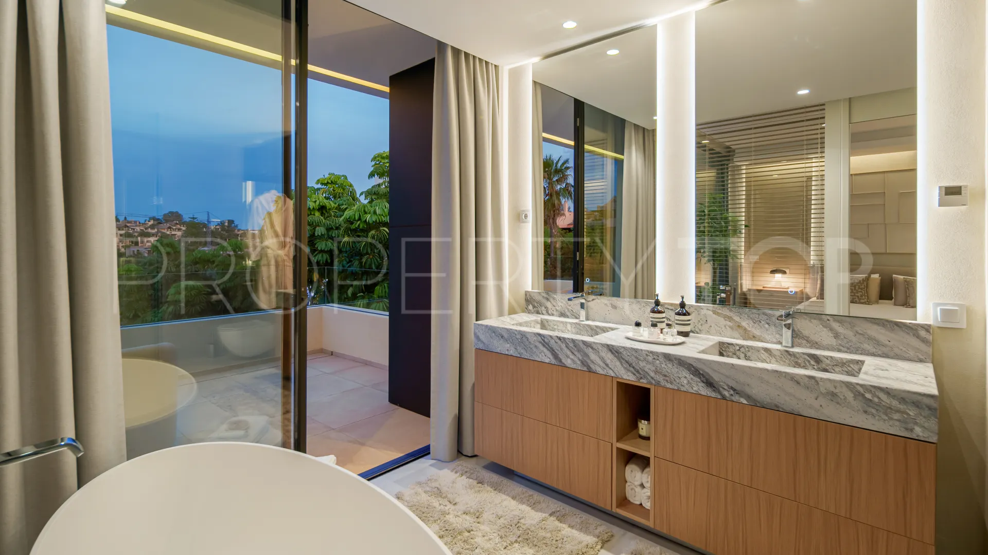 El Campanario, villa en venta con 4 dormitorios