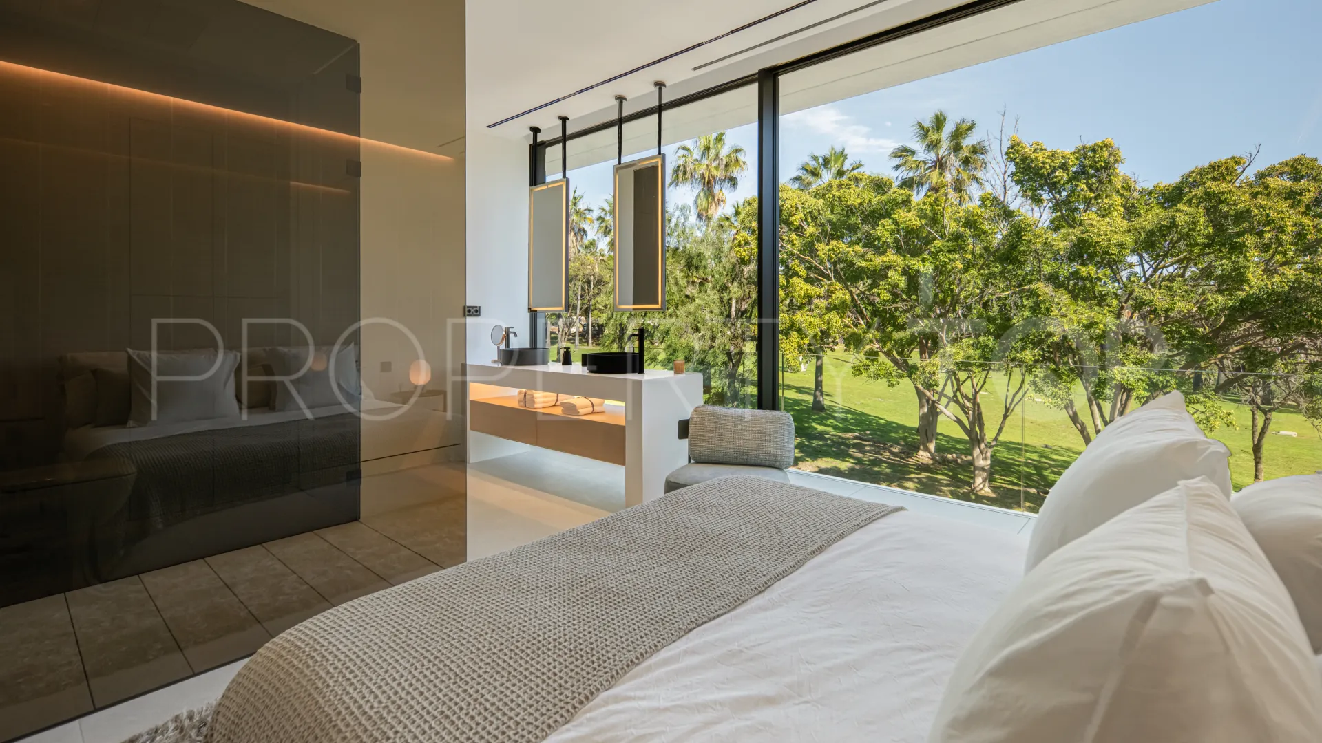 Se vende villa en Golden Mile con 3 dormitorios