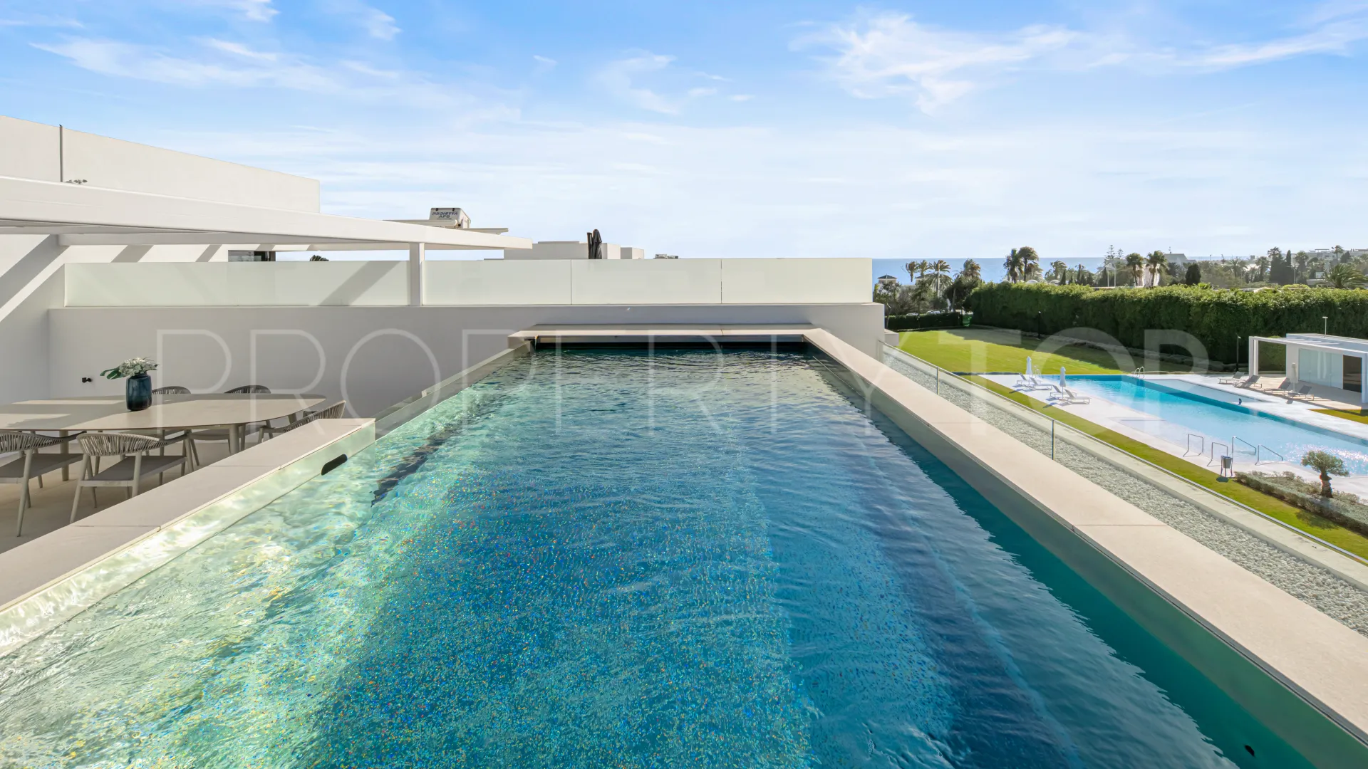 Se vende villa en Golden Mile con 3 dormitorios