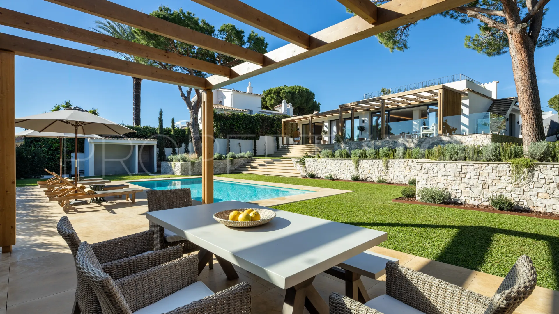 Las Chapas, villa en venta de 5 dormitorios