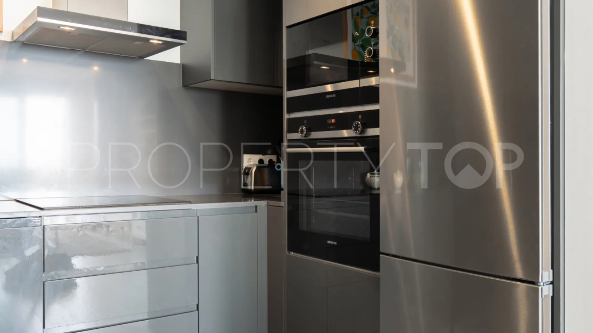 Comprar apartamento de 3 dormitorios en Cancelada