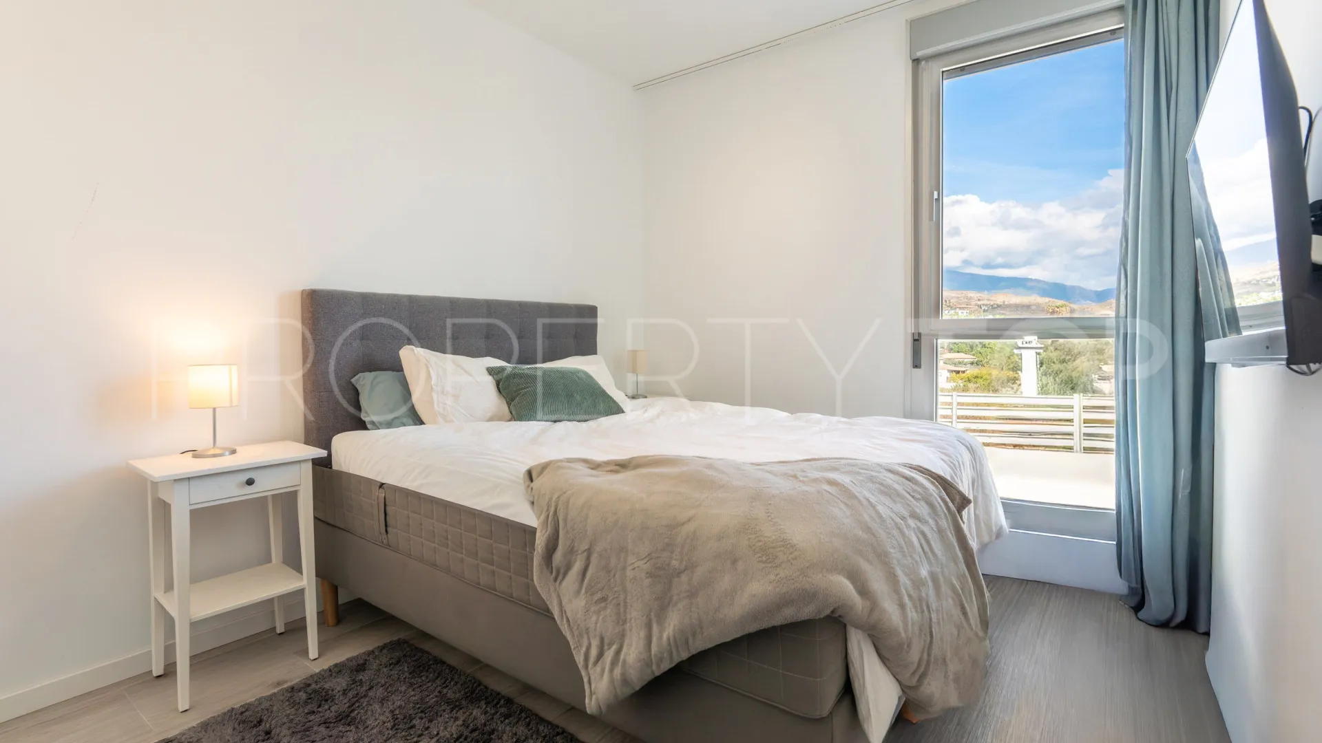 Comprar apartamento de 3 dormitorios en Cancelada