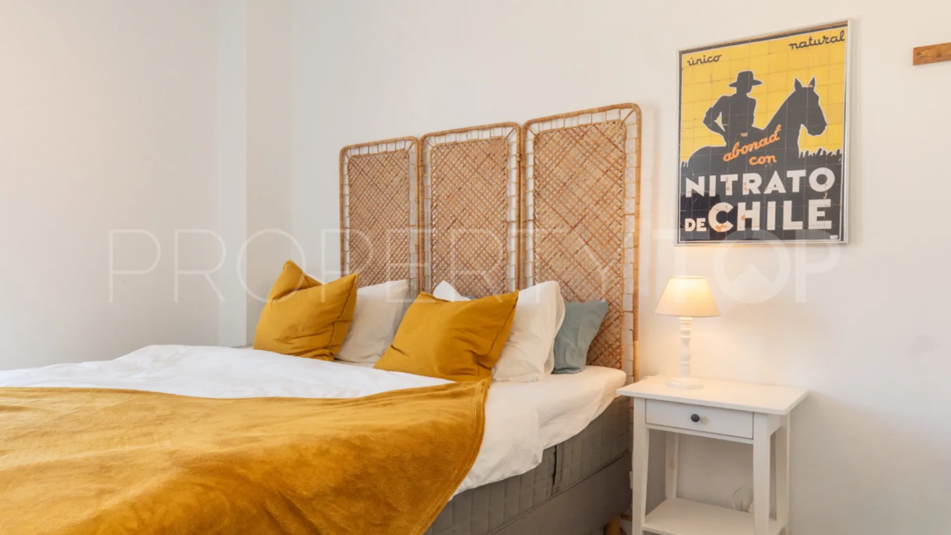 Comprar apartamento de 3 dormitorios en Cancelada