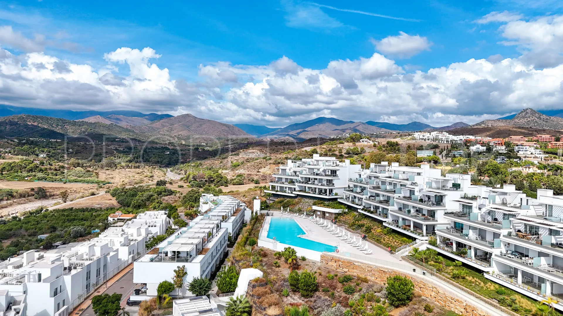 Comprar apartamento de 3 dormitorios en Cancelada