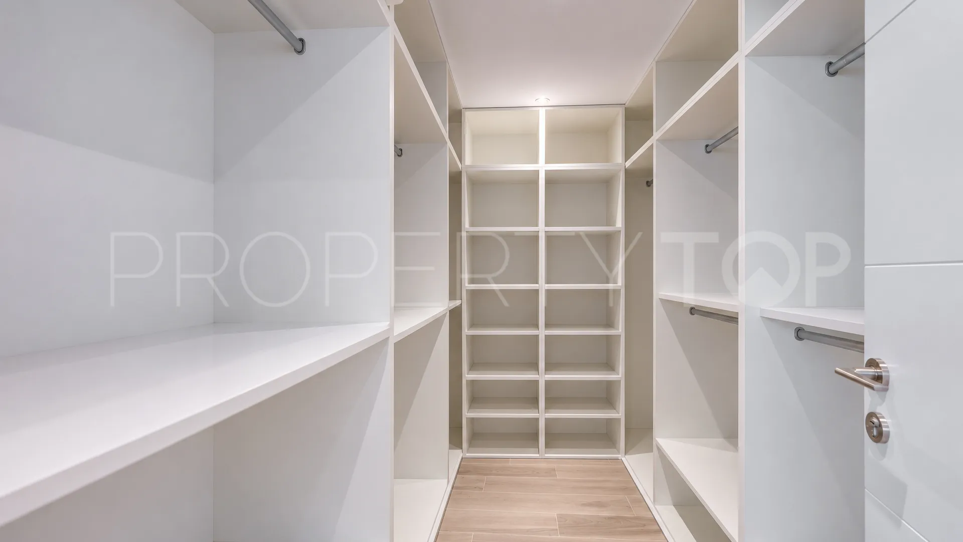 Villa en venta de 5 dormitorios en El Campanario