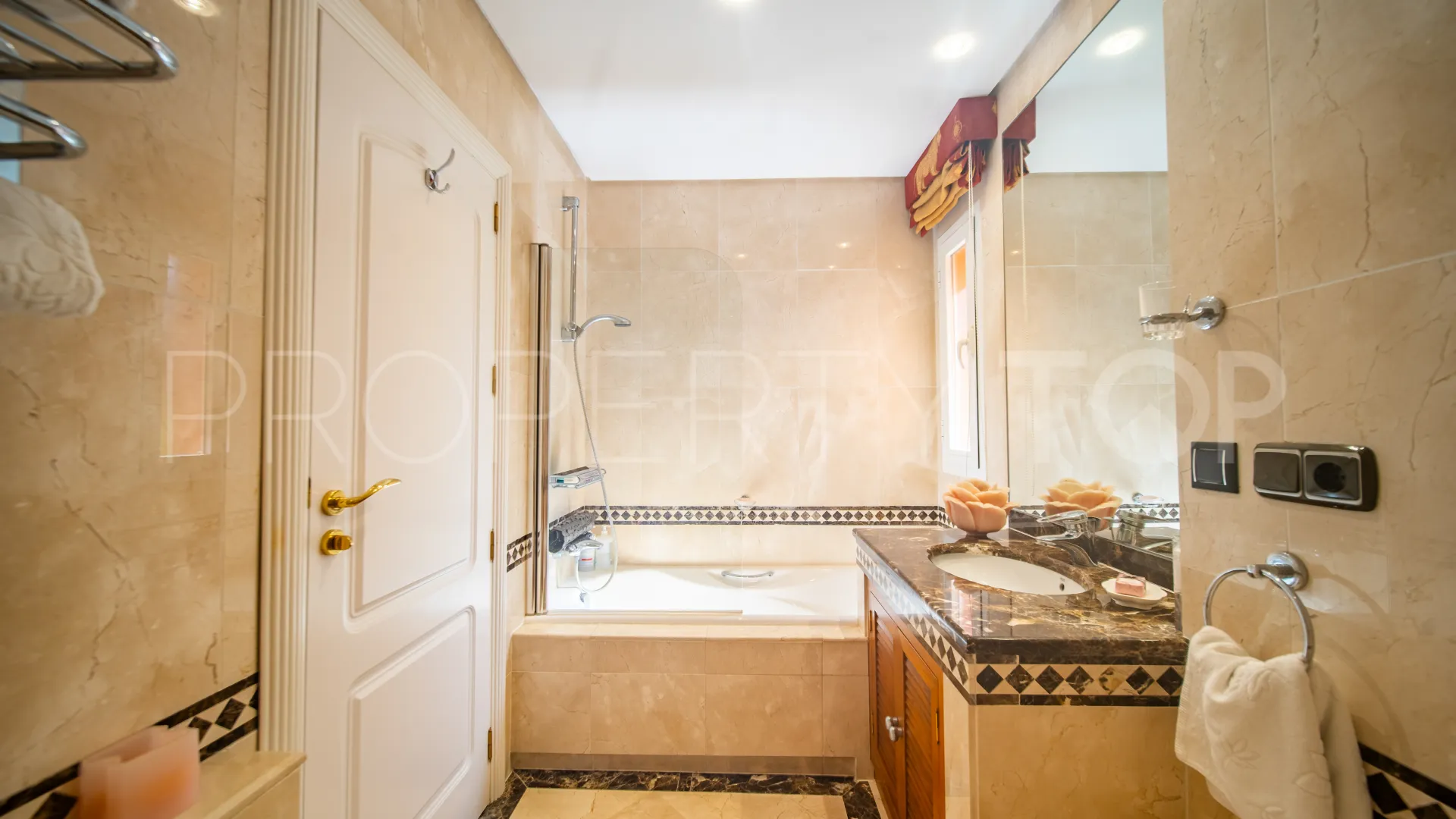 3 bedrooms Lagos de Sierra Blanca apartment for sale