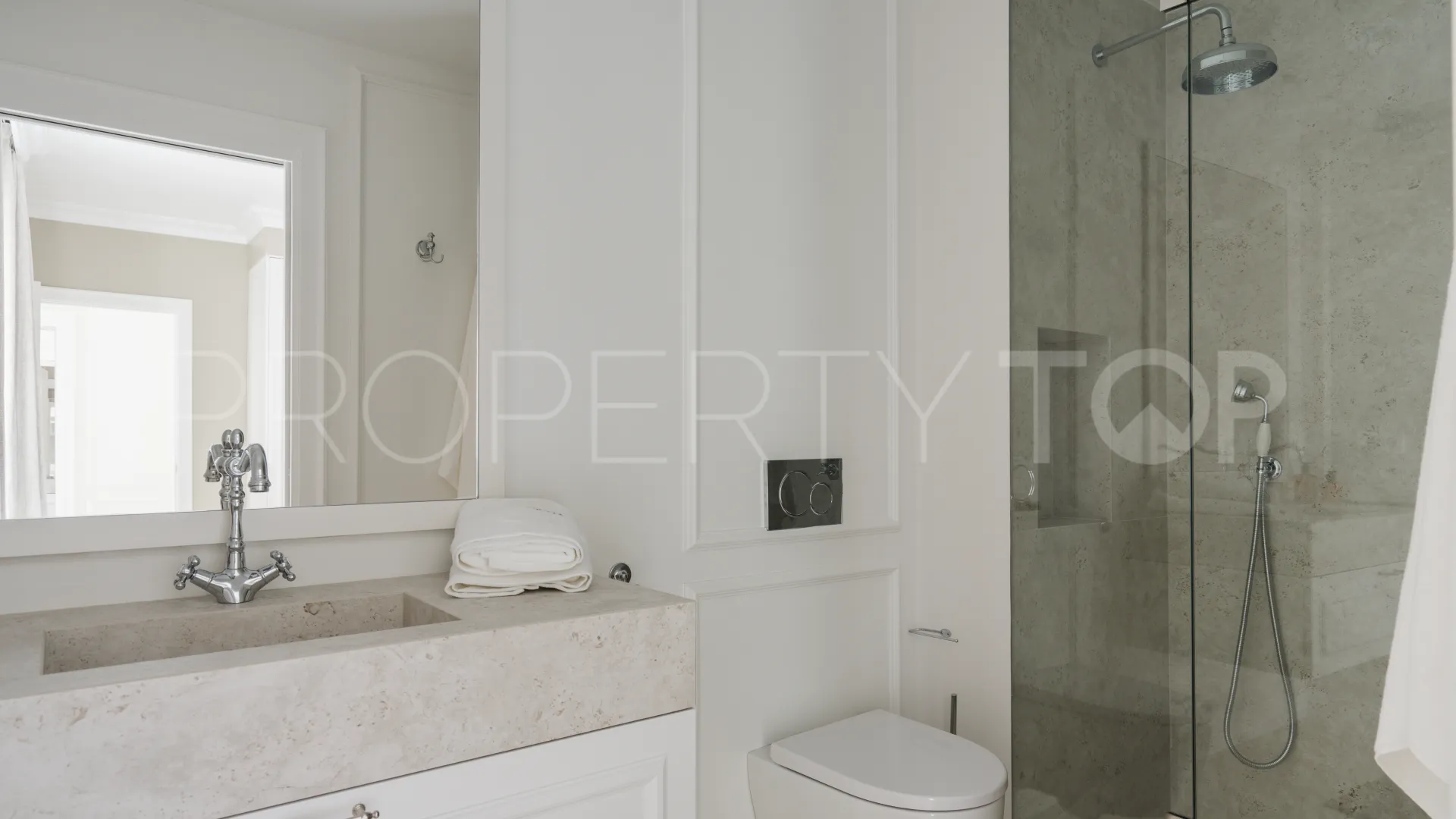 Nueva Andalucia villa for sale