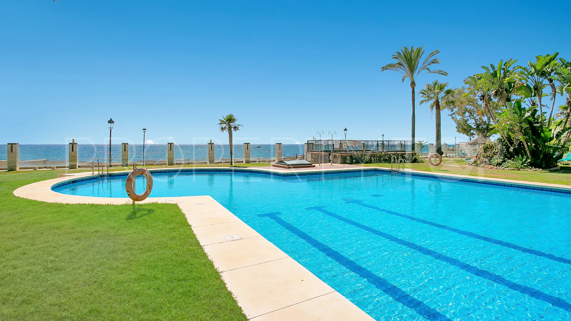For sale apartment in Playa Esmeralda with 4 bedrooms