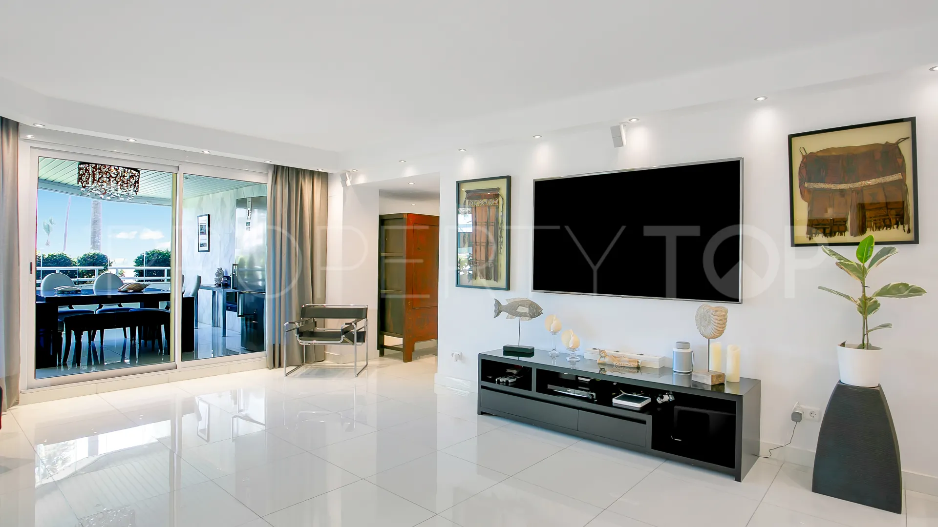 For sale apartment in Playa Esmeralda with 4 bedrooms