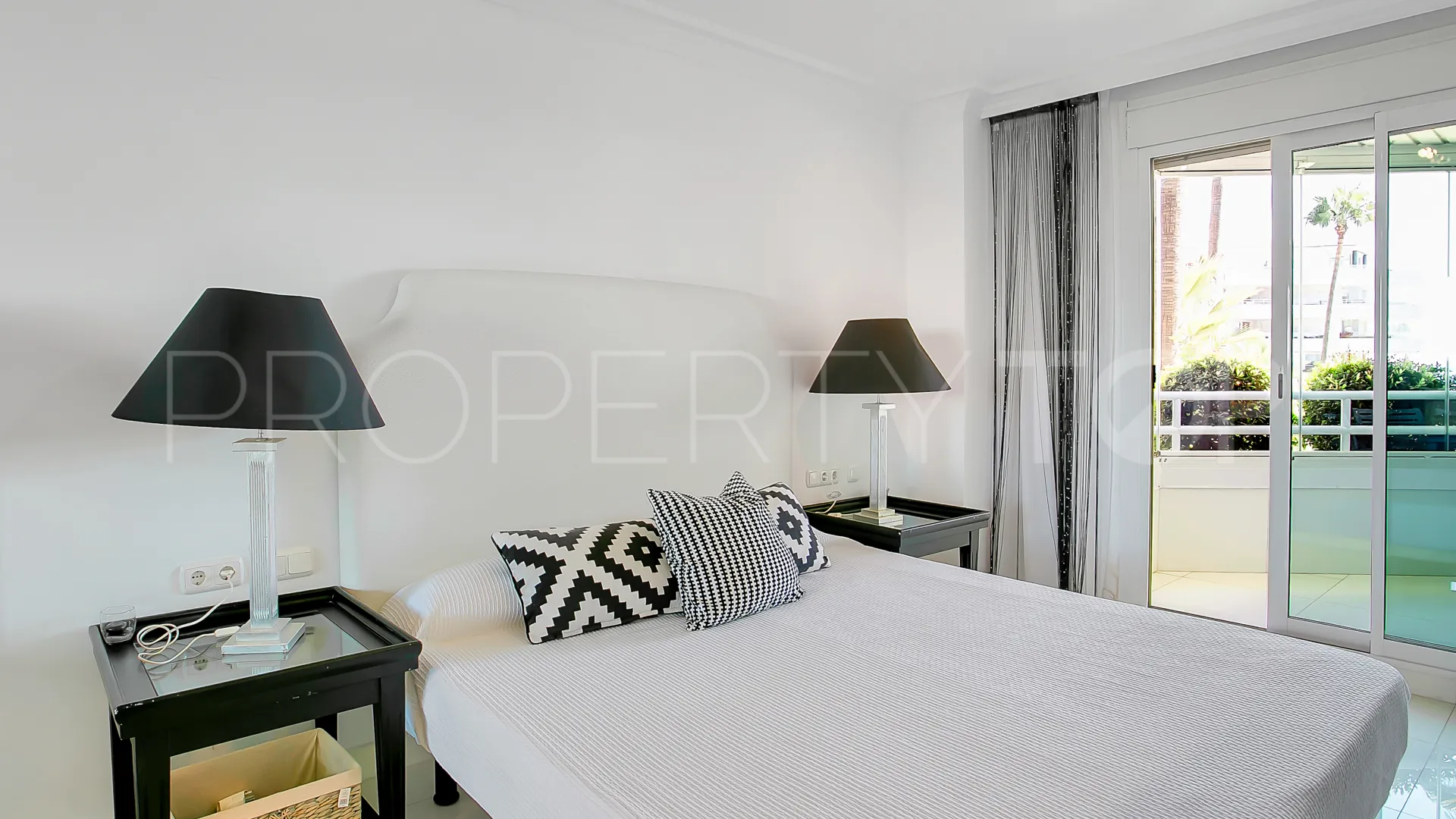 For sale apartment in Playa Esmeralda with 4 bedrooms