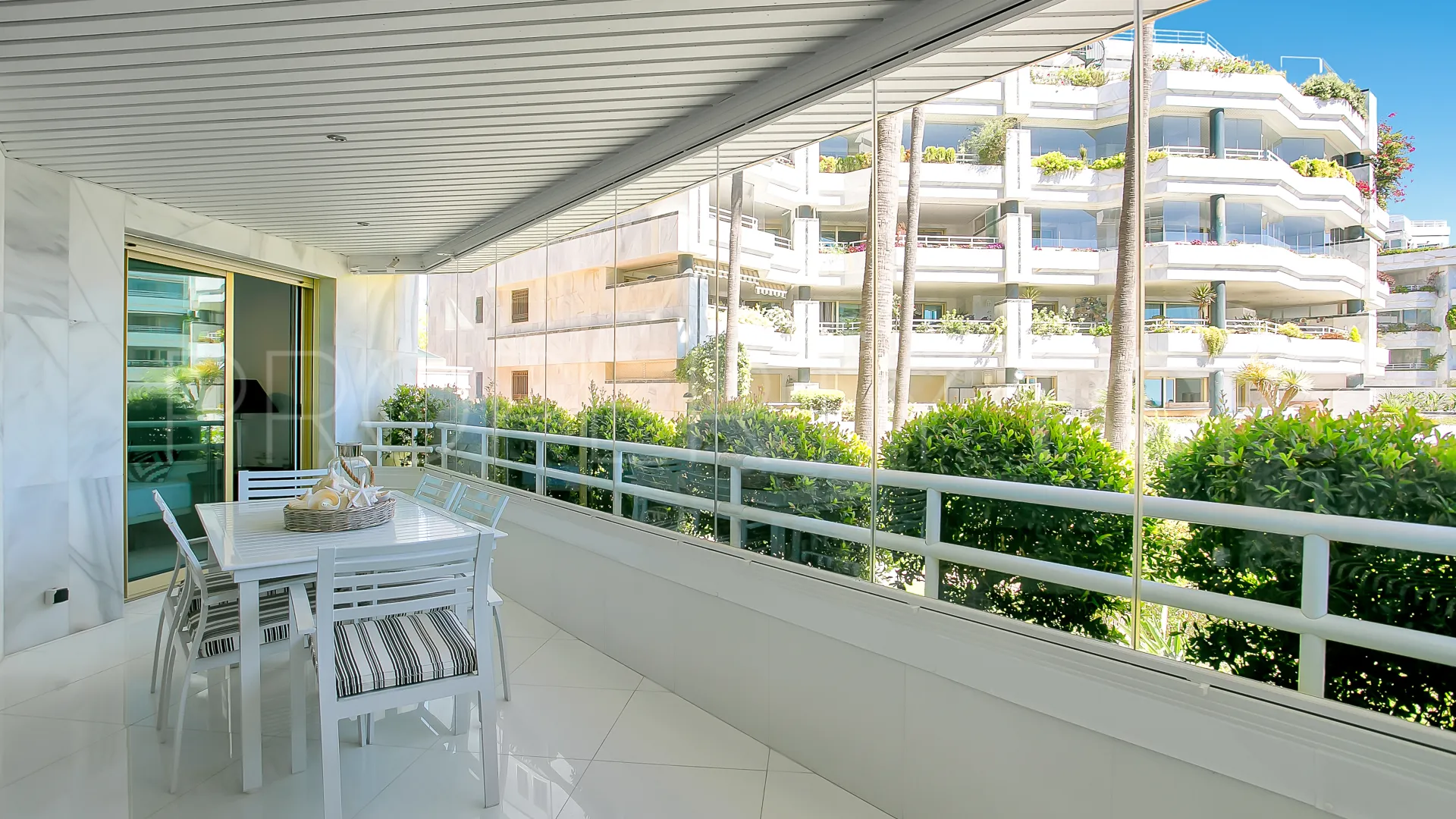 For sale apartment in Playa Esmeralda with 4 bedrooms