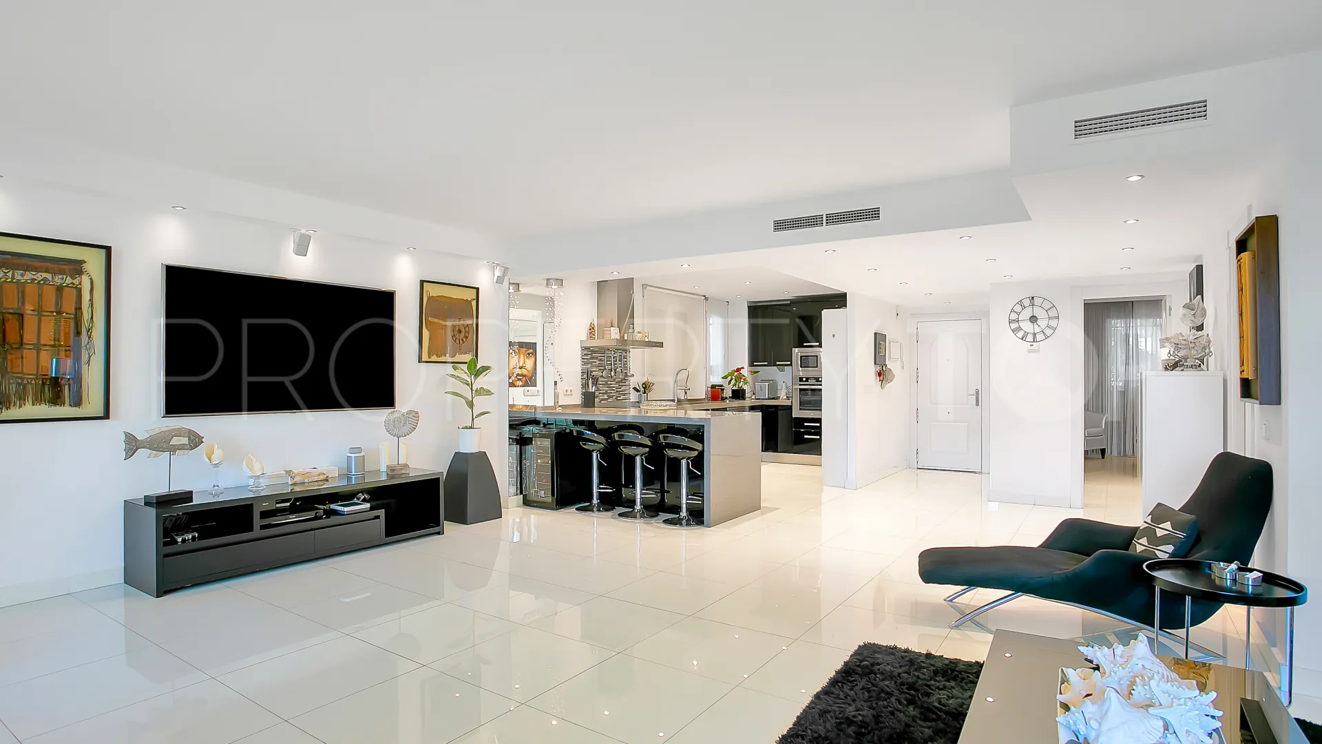 For sale apartment in Playa Esmeralda with 4 bedrooms