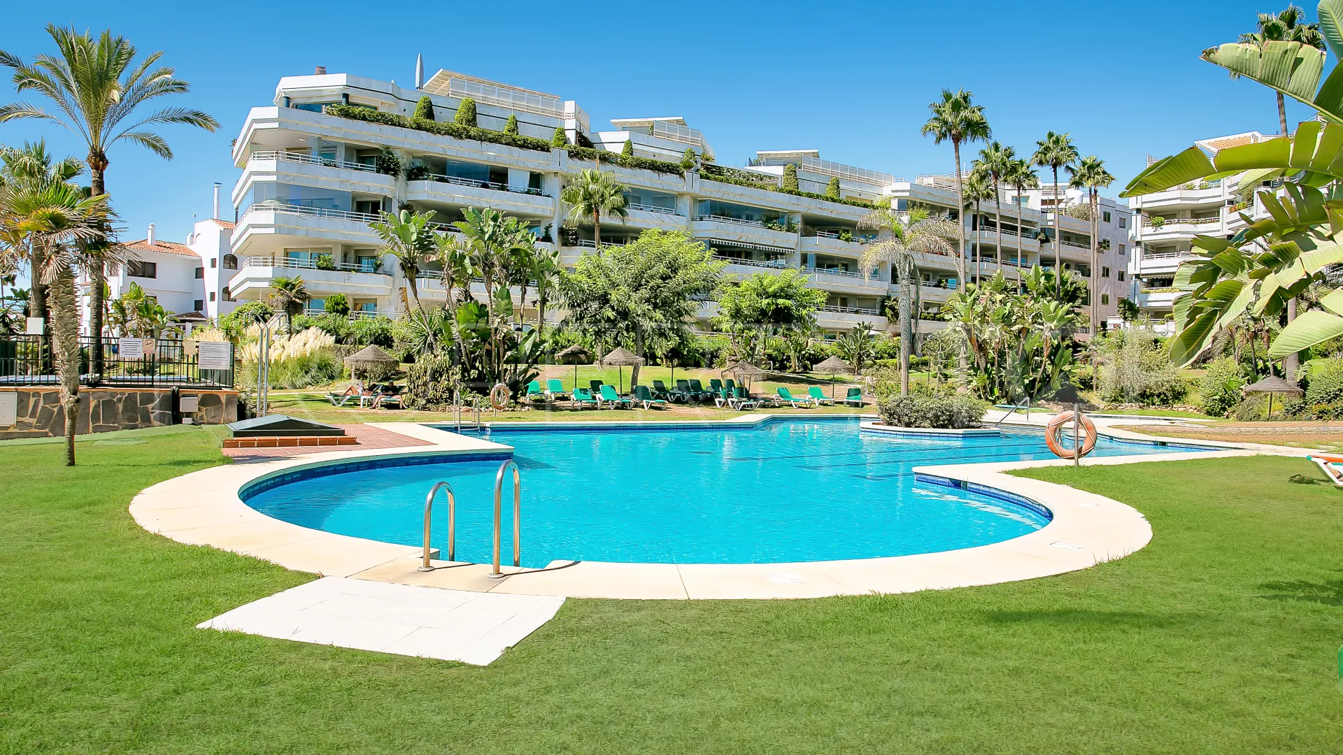 For sale apartment in Playa Esmeralda with 4 bedrooms