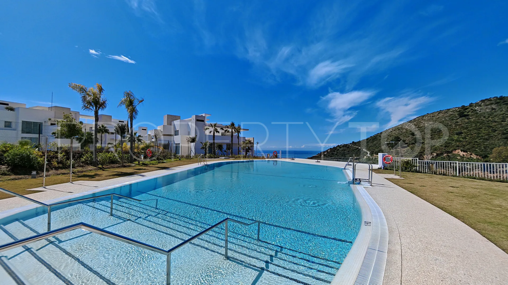 Comprar apartamento planta baja en Palo Alto con 3 dormitorios