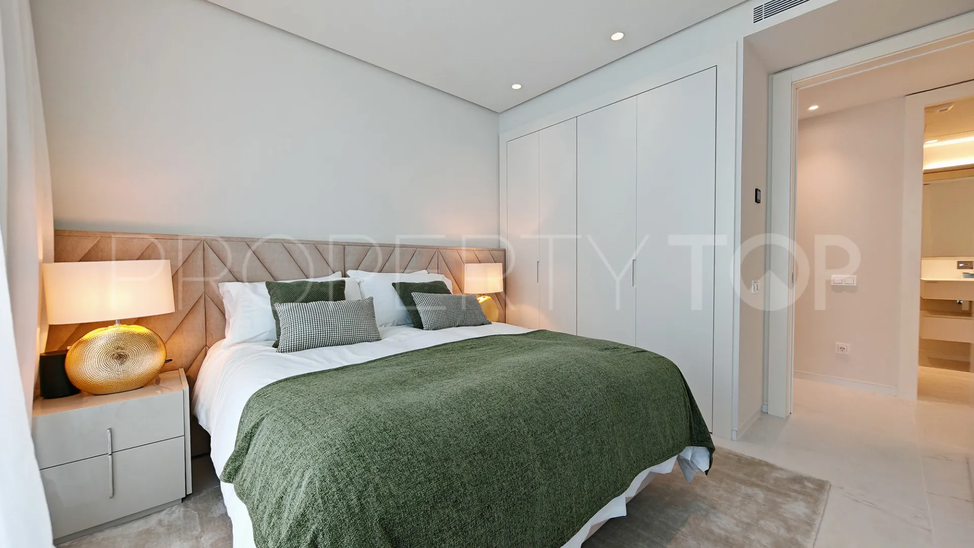 Comprar apartamento planta baja en Palo Alto con 3 dormitorios