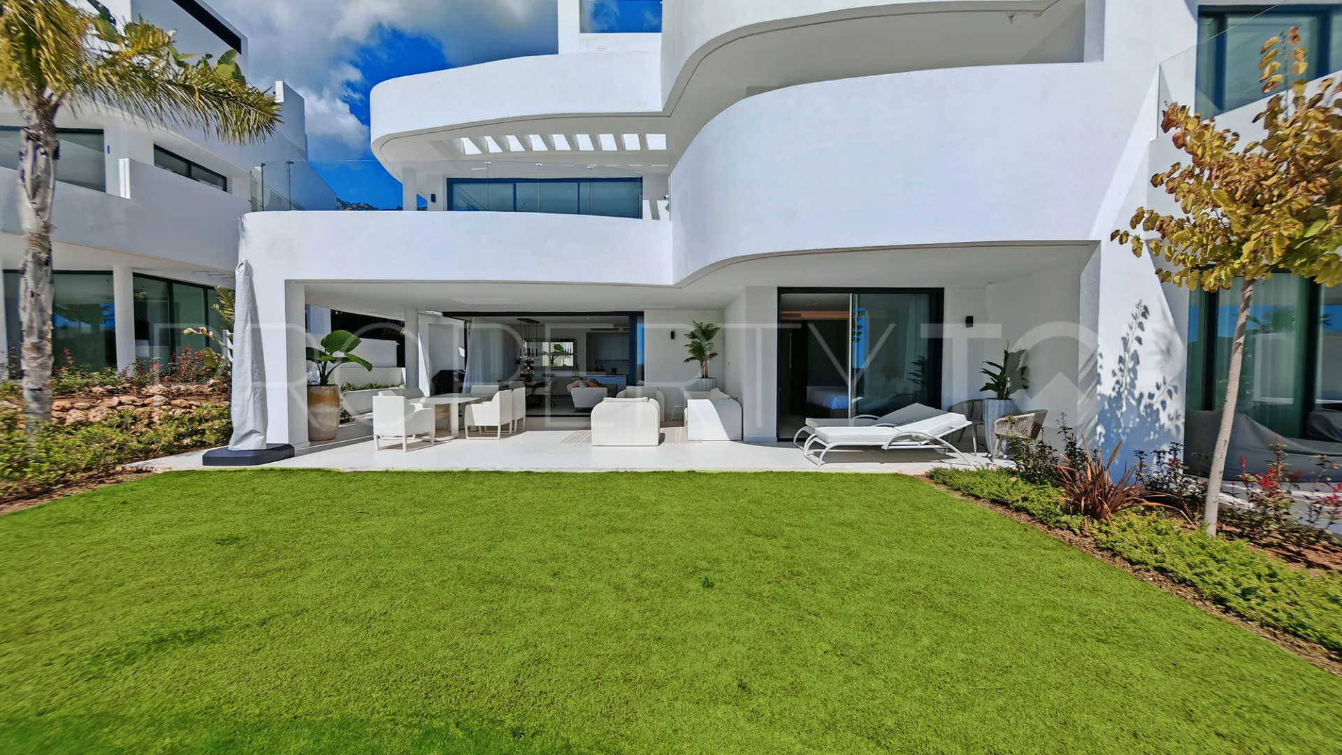 Comprar apartamento planta baja en Palo Alto con 3 dormitorios