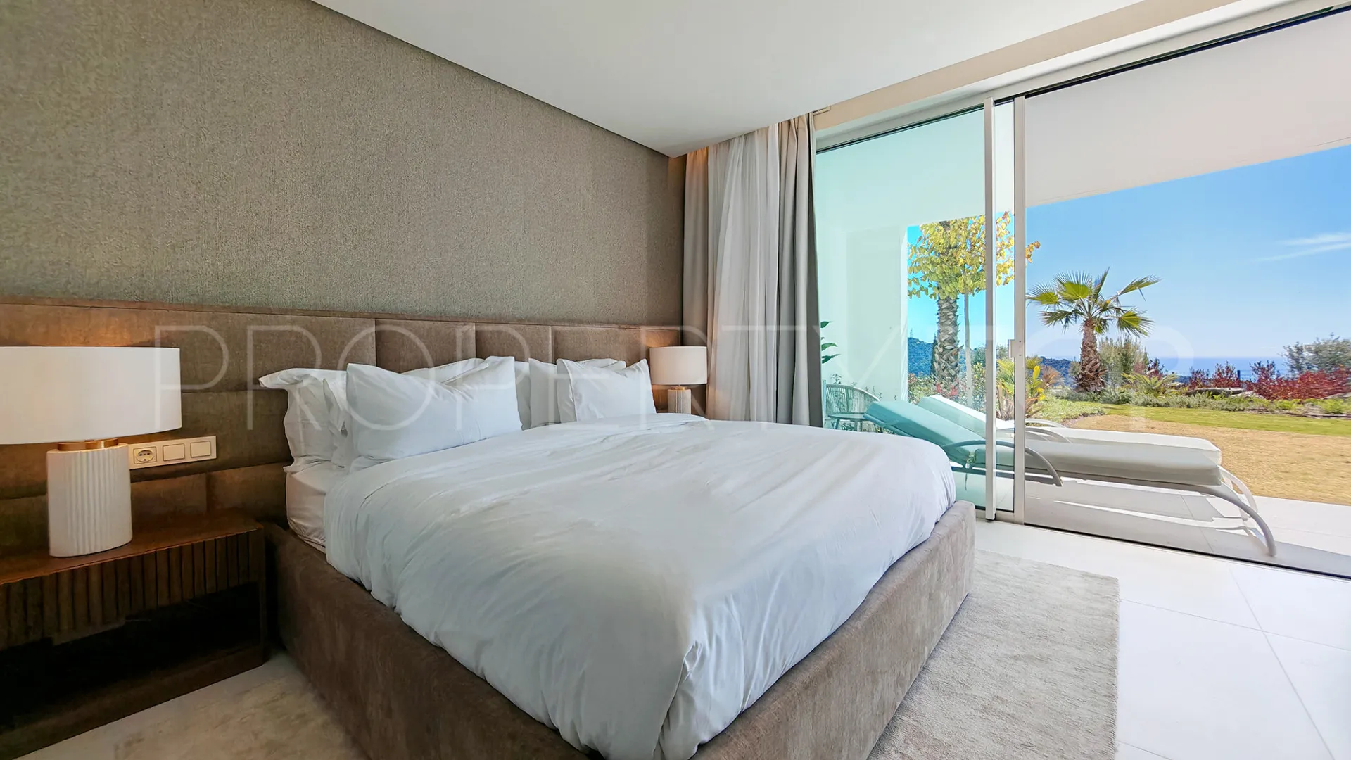 Comprar apartamento planta baja en Palo Alto con 3 dormitorios