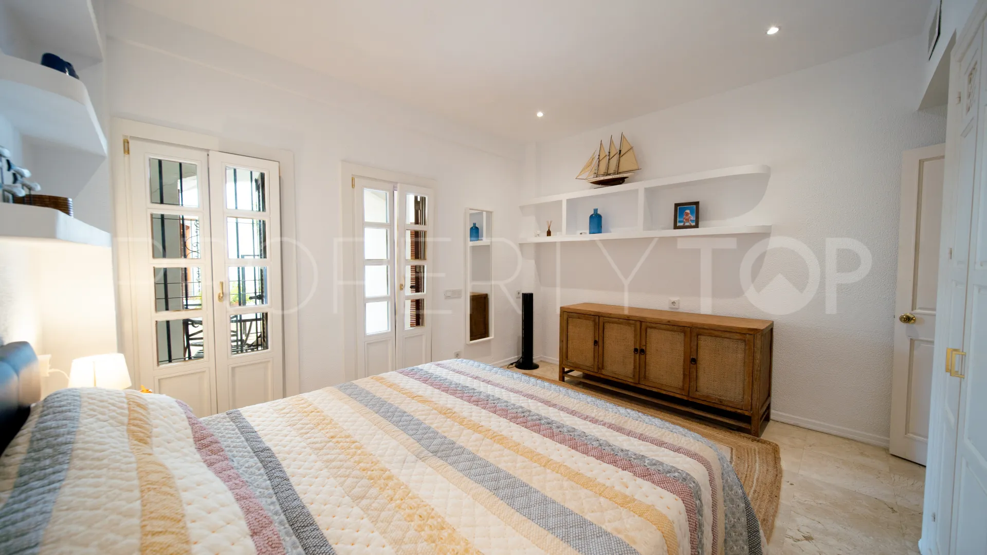 For sale Señorio de Marbella ground floor apartment with 3 bedrooms