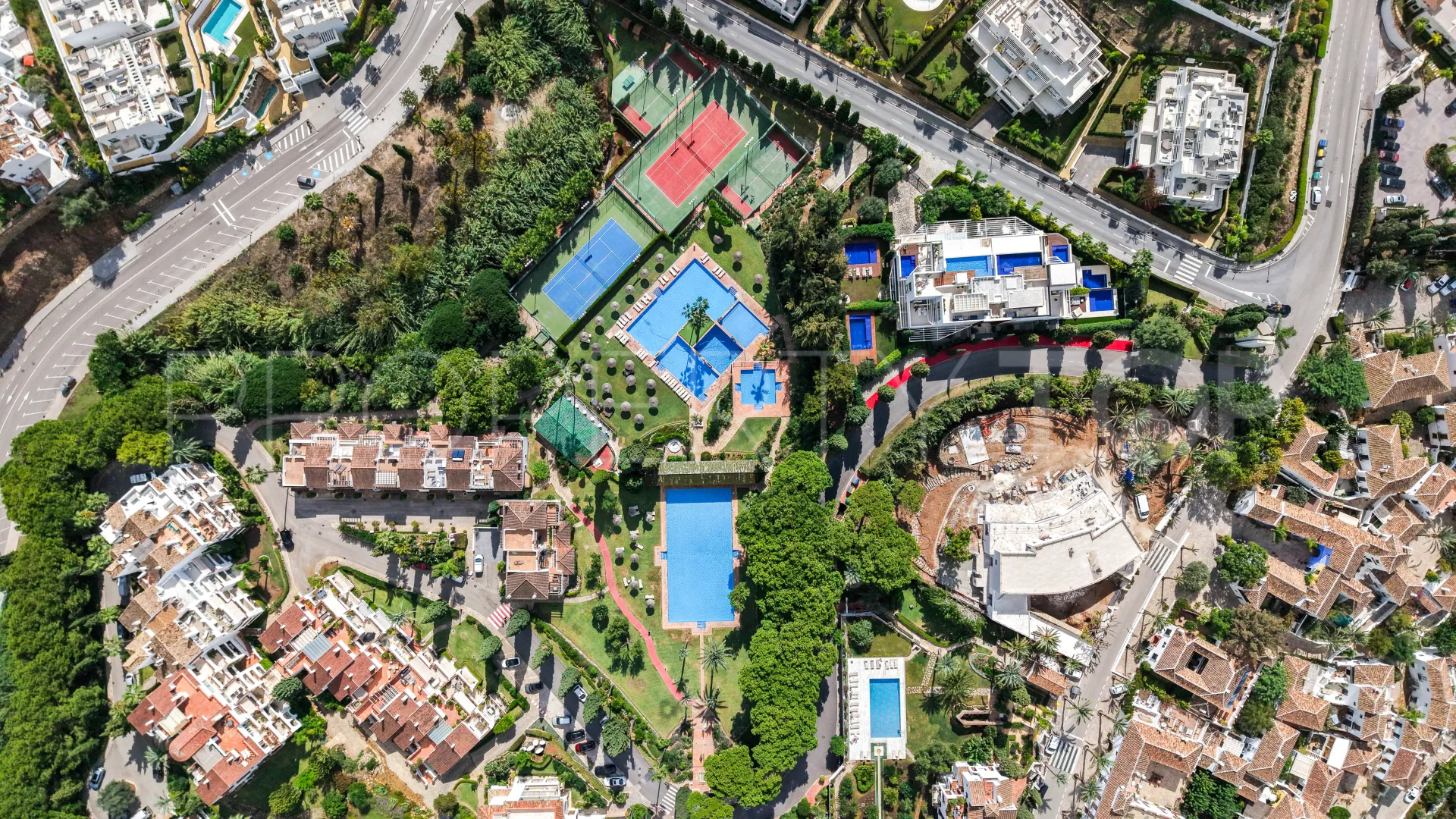 For sale Señorio de Marbella ground floor apartment with 3 bedrooms