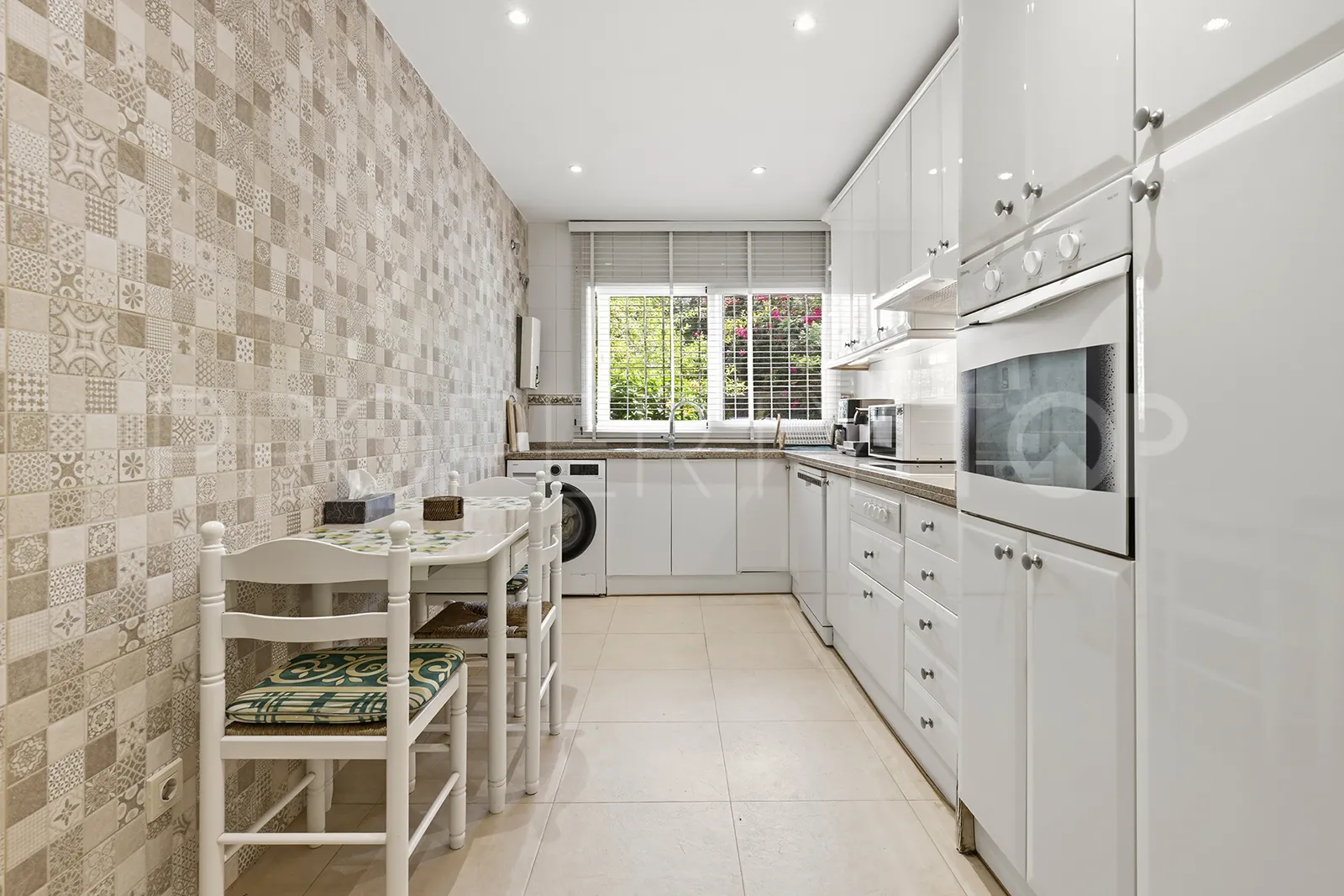 For sale apartment in Park Beach with 2 bedrooms