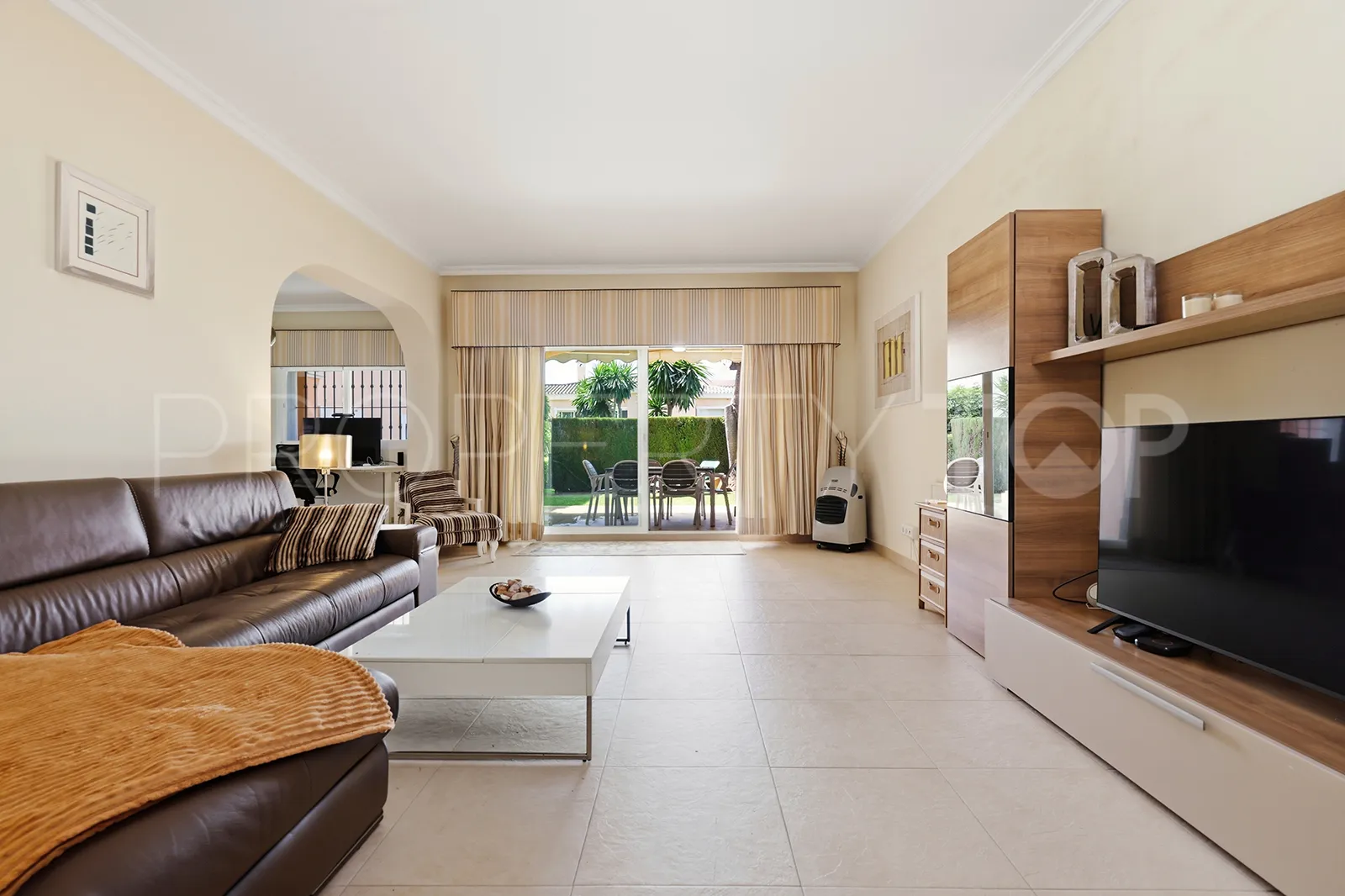 For sale apartment in Park Beach with 2 bedrooms
