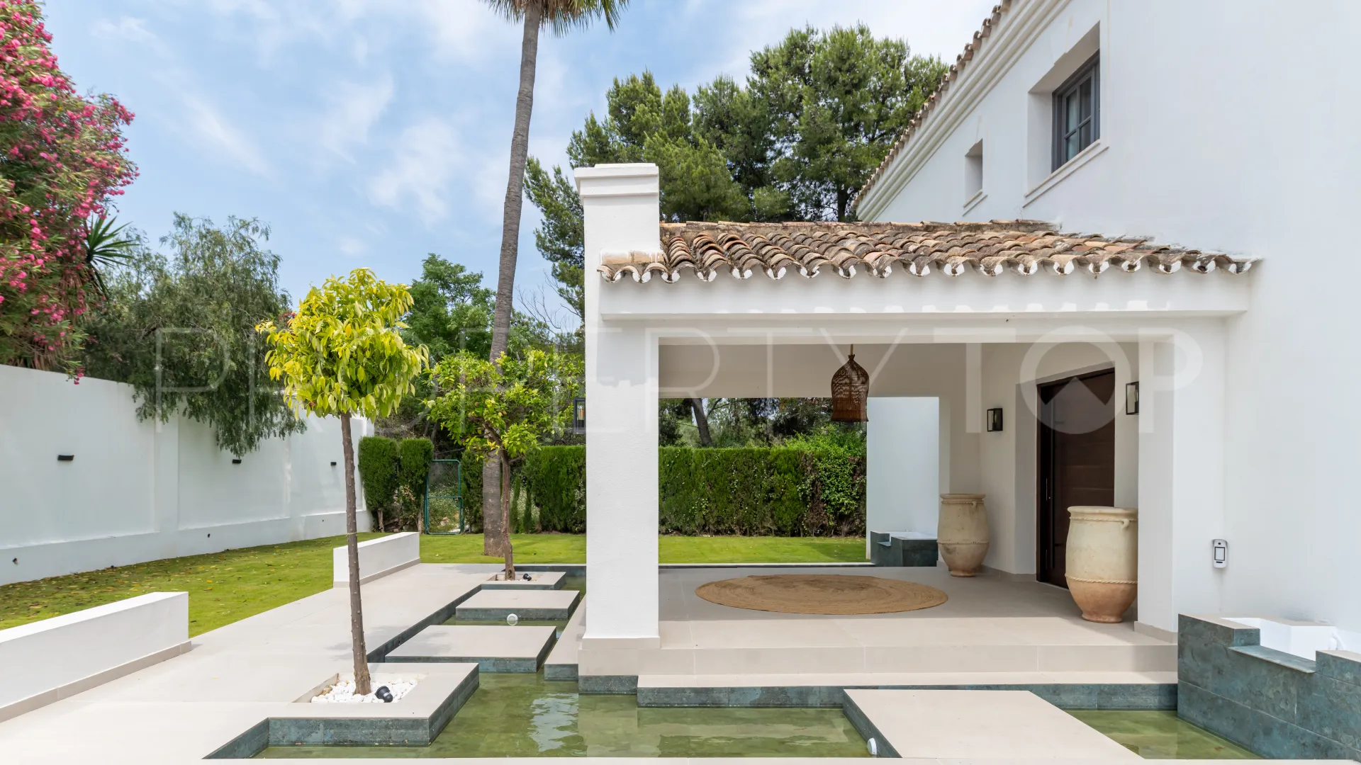 Se vende villa en Atalaya Golf