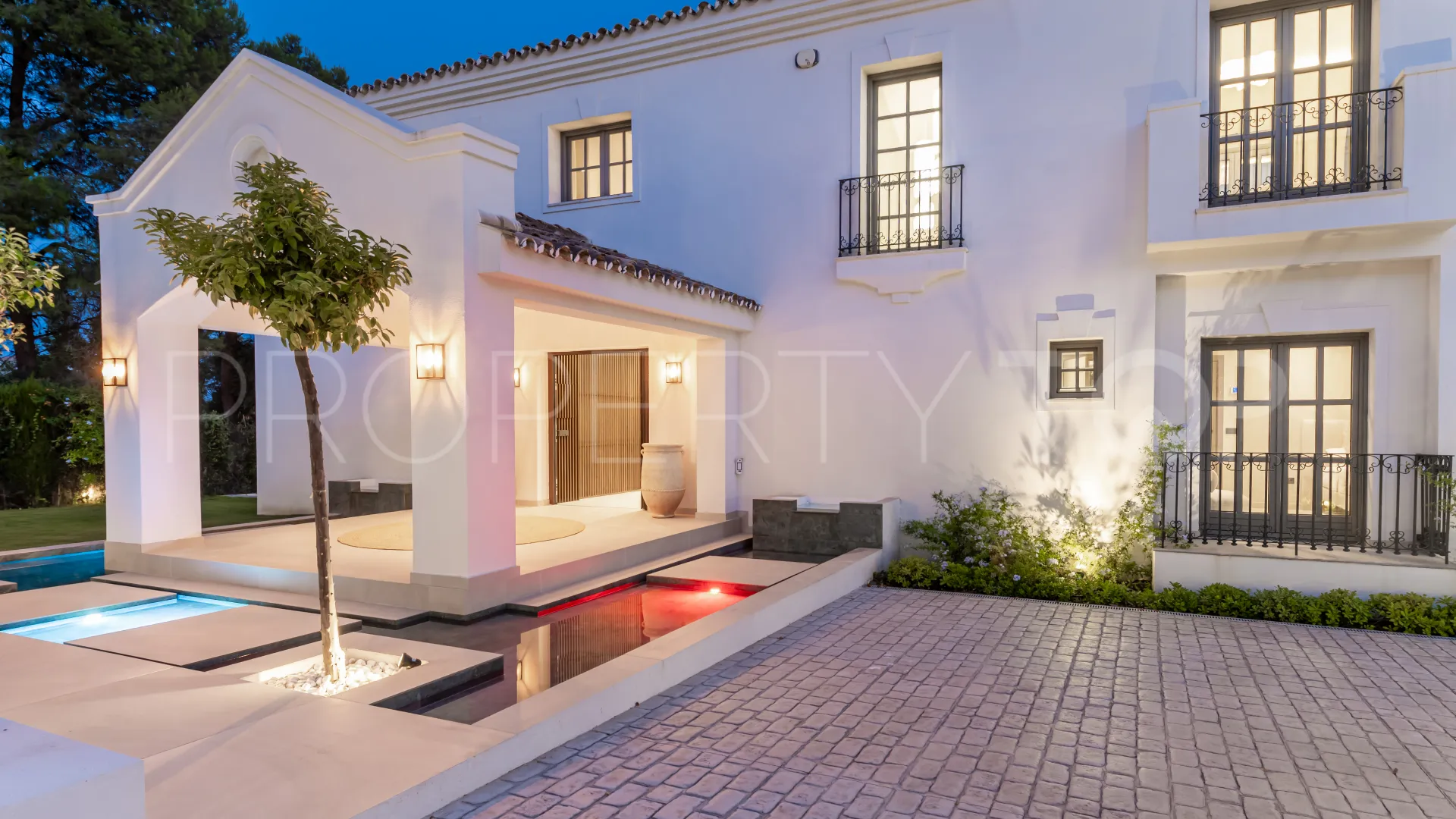 Se vende villa en Atalaya Golf