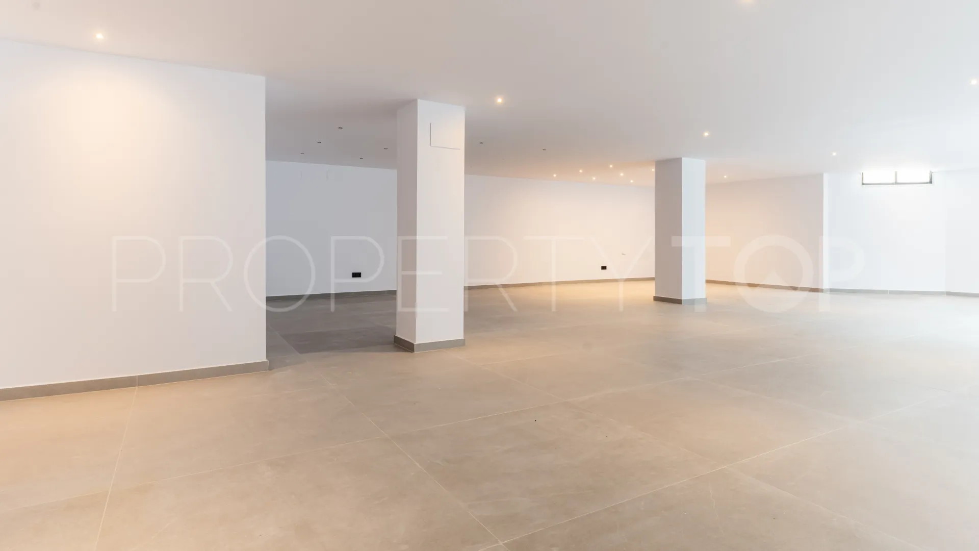 Se vende villa en Atalaya Golf
