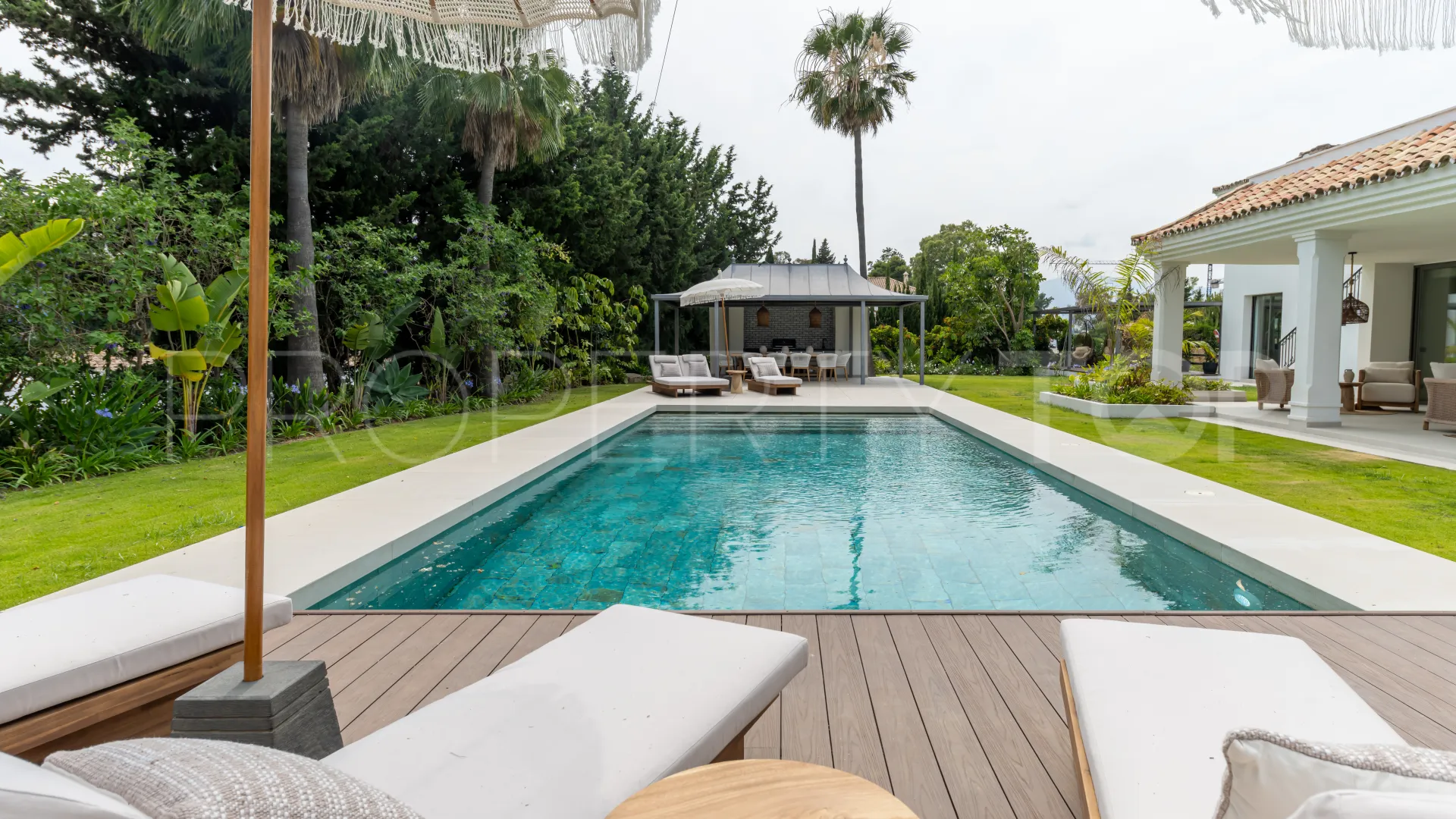 Se vende villa en Atalaya Golf