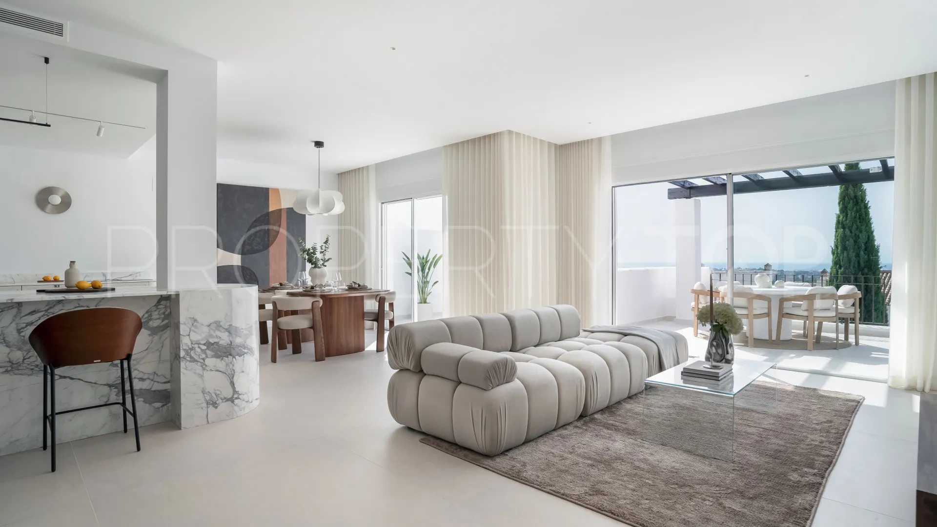 Duplex penthouse for sale in Nueva Andalucia with 3 bedrooms