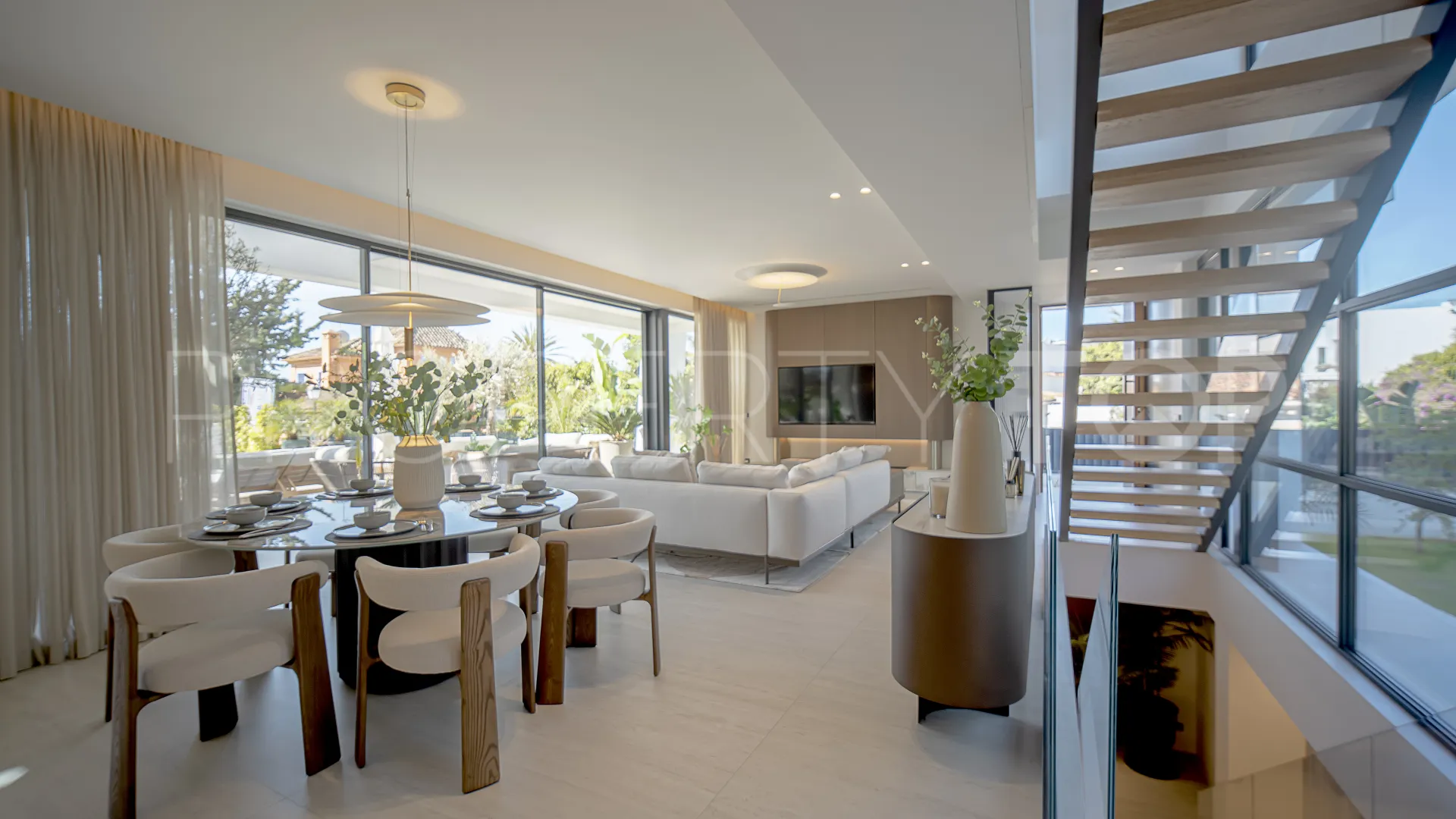 For sale Marbesa villa with 4 bedrooms