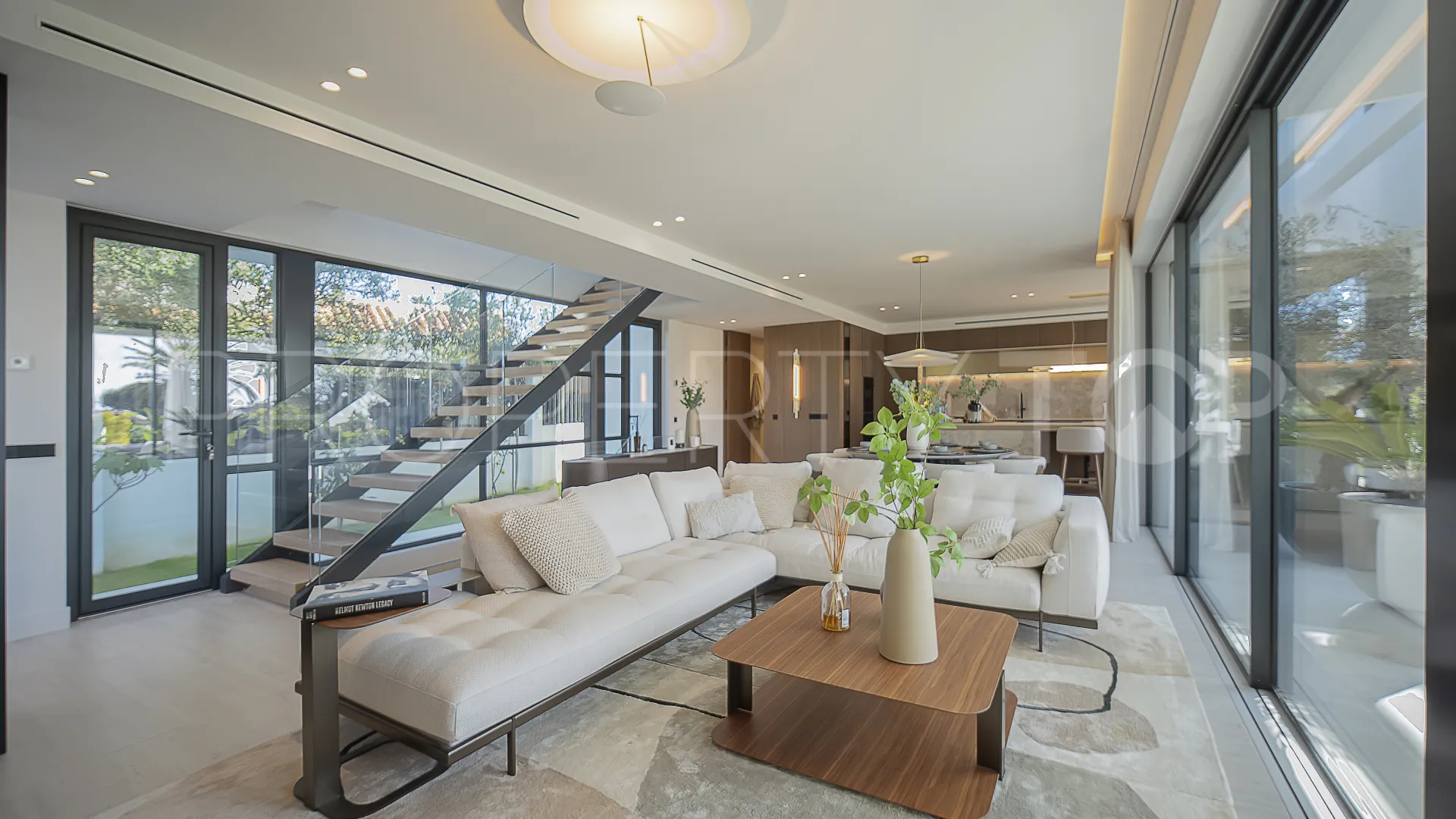 For sale Marbesa villa with 4 bedrooms