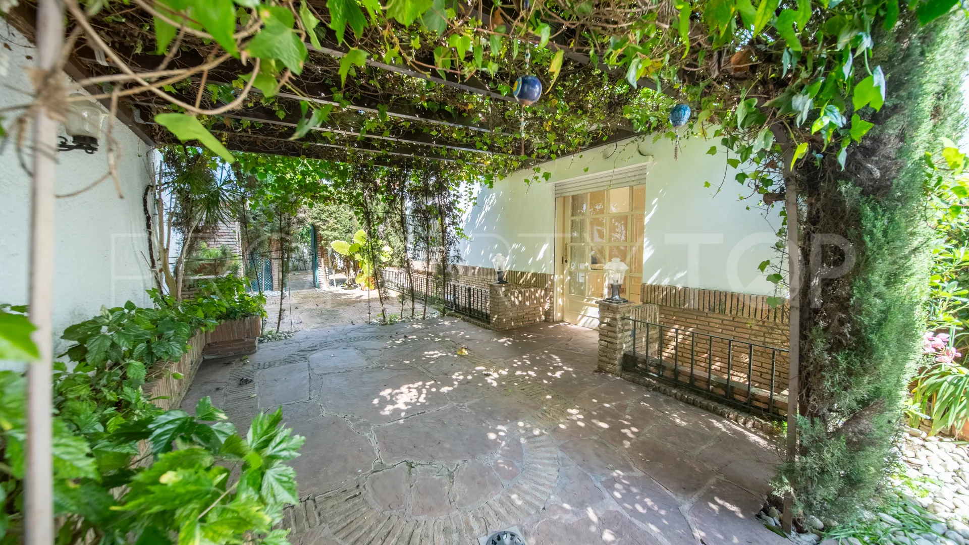 Villa en venta de 6 dormitorios en Los Monteros Playa